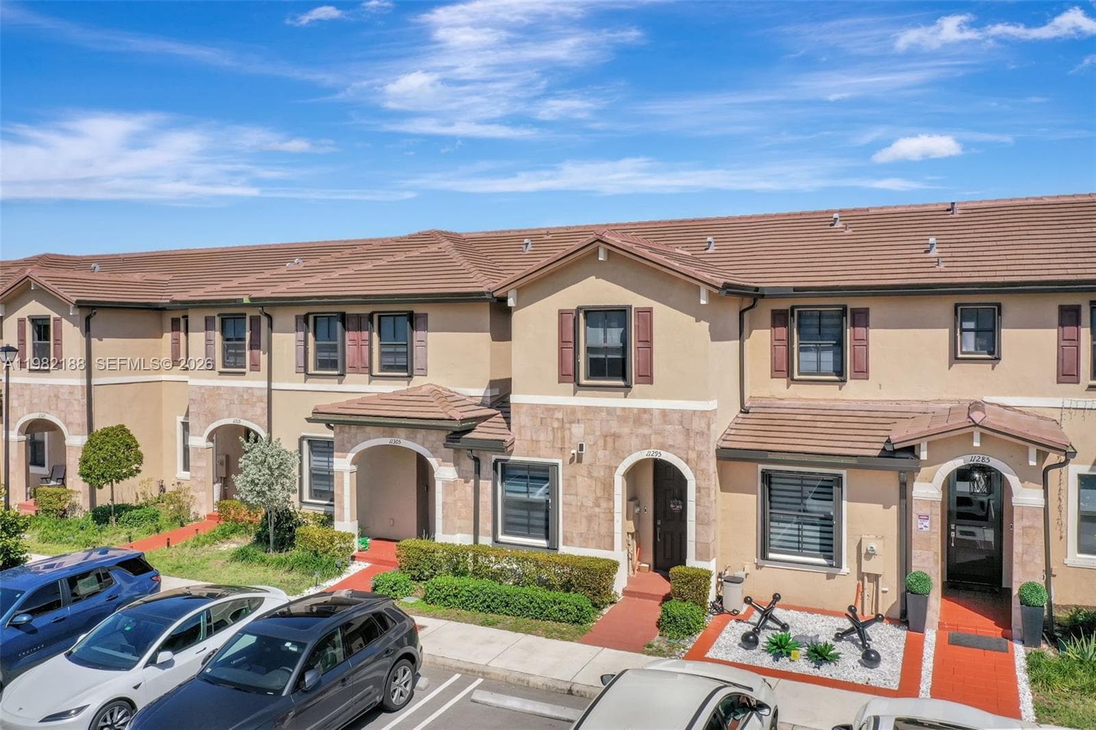 11295 W 34th Way, Hialeah Gardens FL 33018 — 1