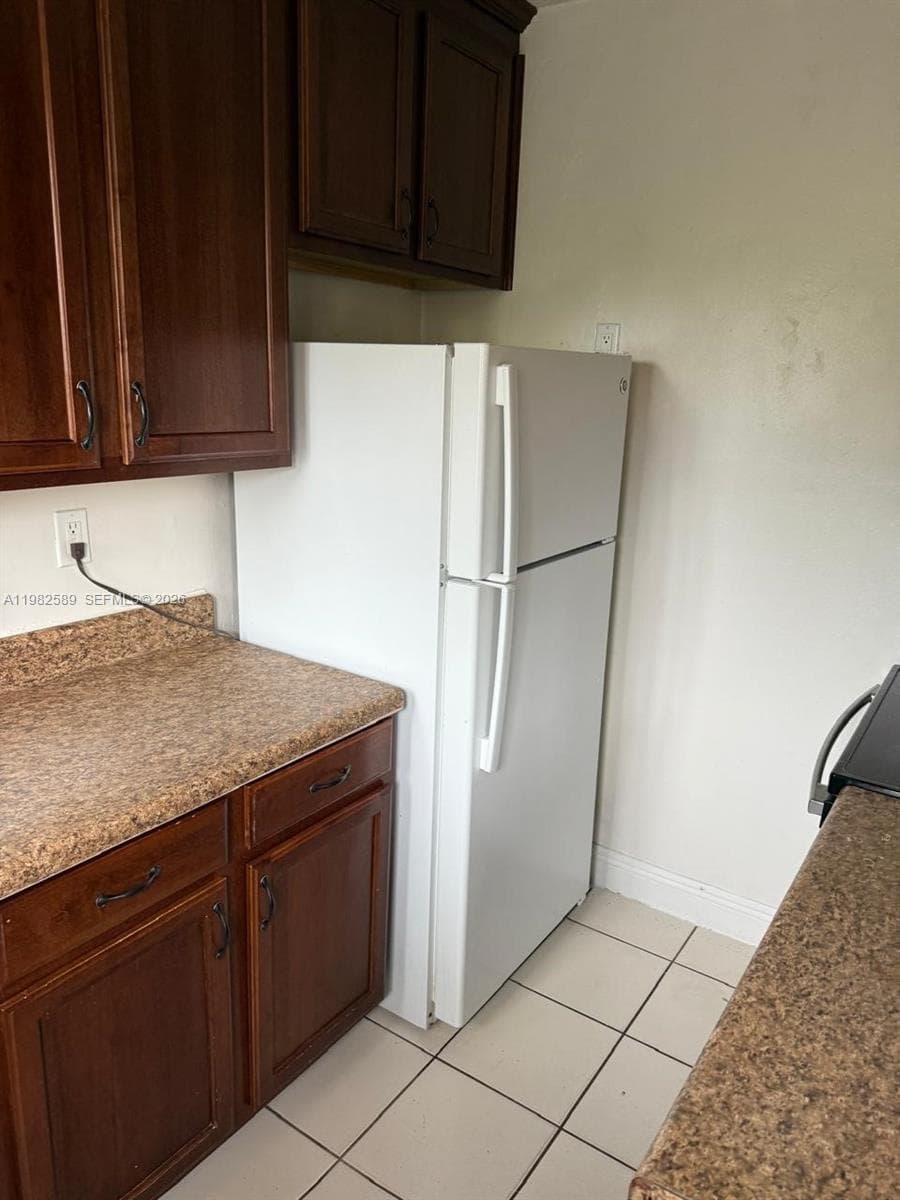1015 NE 112th St, Biscayne Park FL 33161 — 21