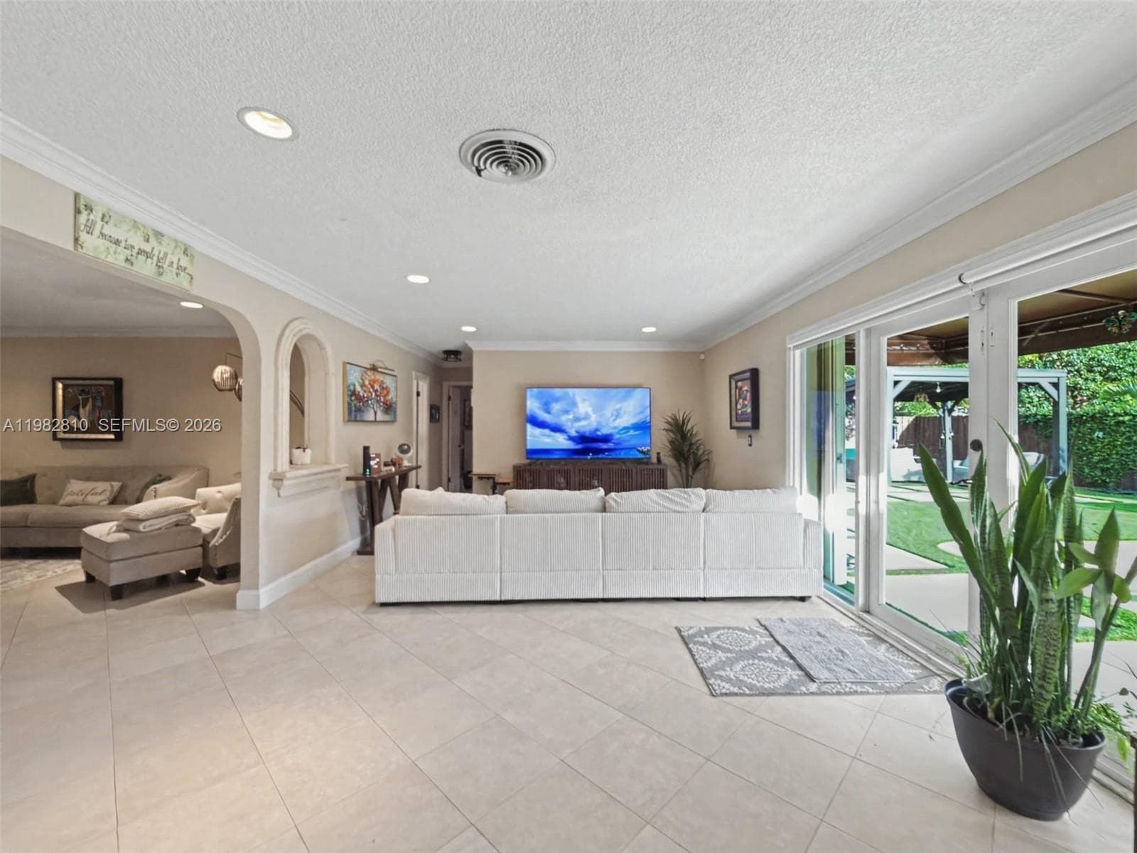 6726 Orchid Dr, Miami Lakes FL 33014 — 6