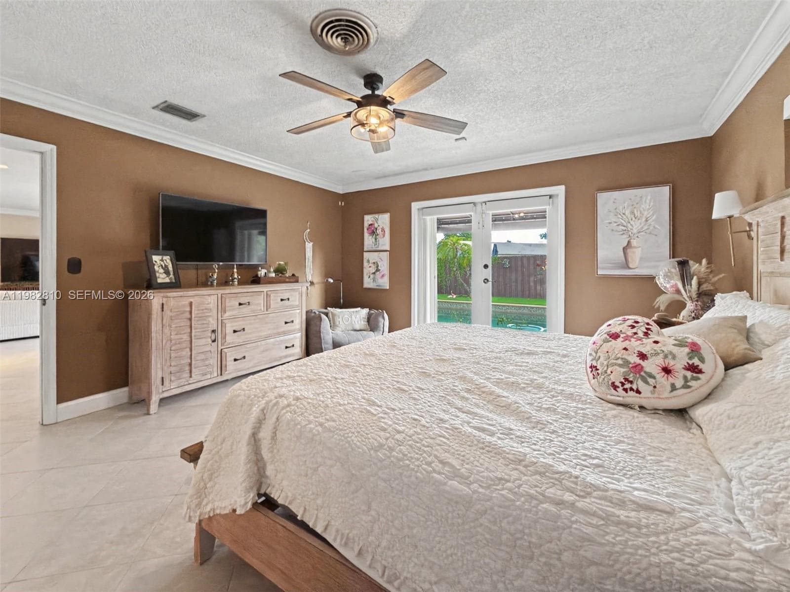 6726 Orchid Dr, Miami Lakes FL 33014 — 16