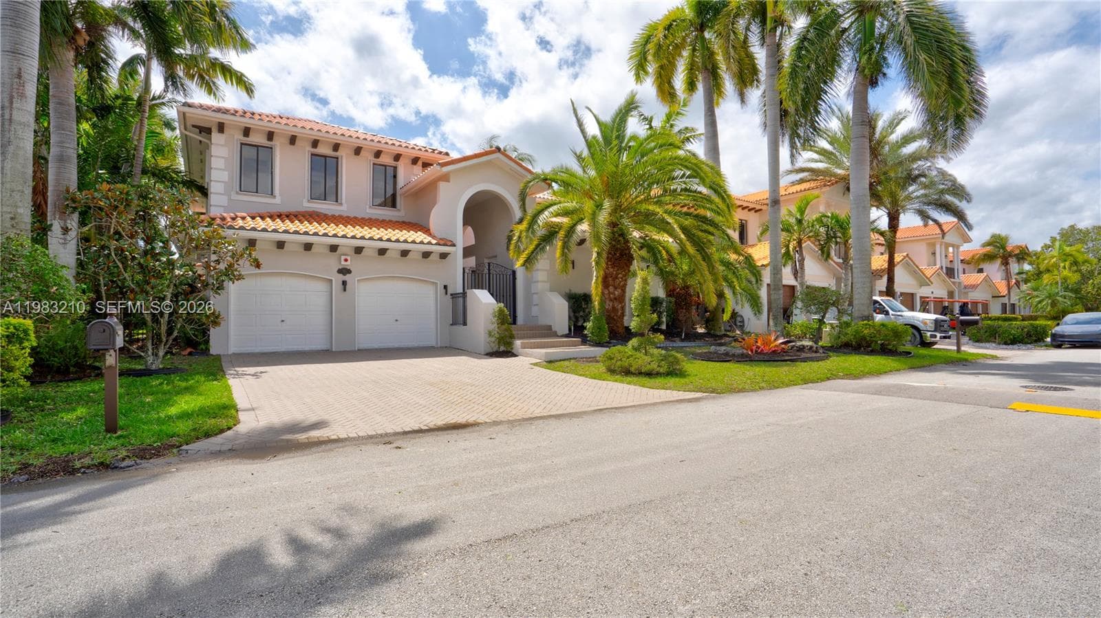 7956 SW 195th St, Cutler Bay FL 33157 — 7