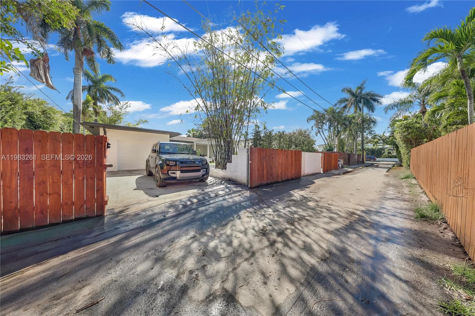 10610 NE 11th Ave, Miami Shores FL 33138 — 25