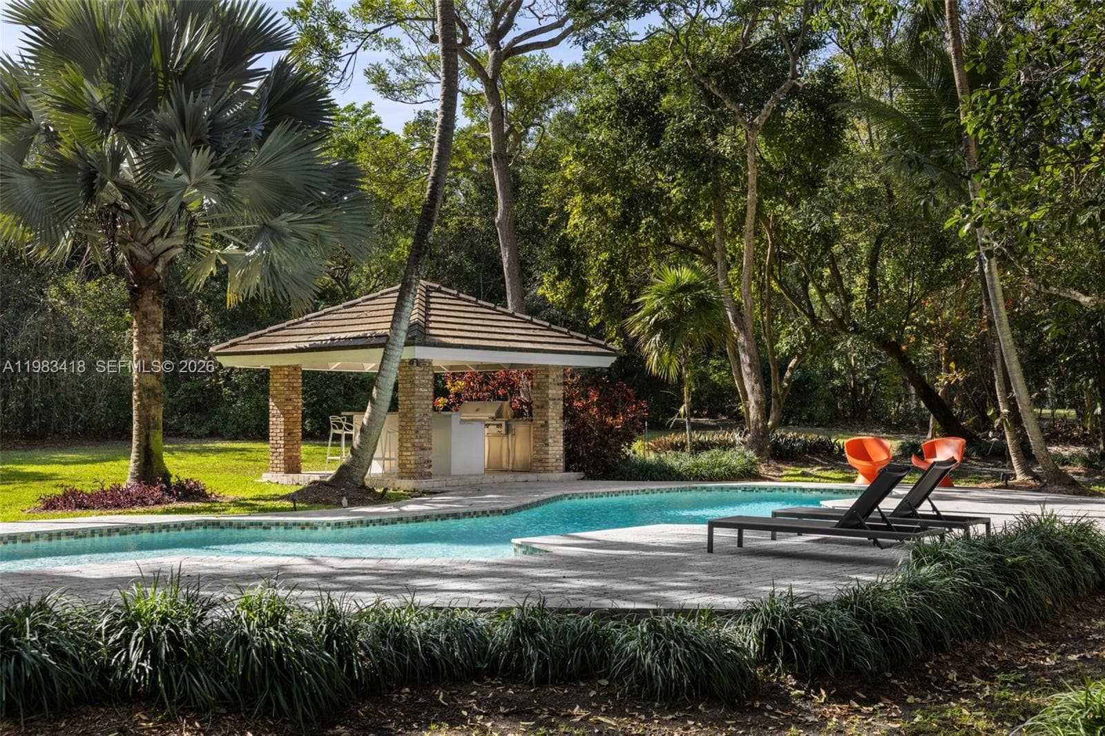 9000 Arvida Dr, Coral Gables FL 33156 — 40