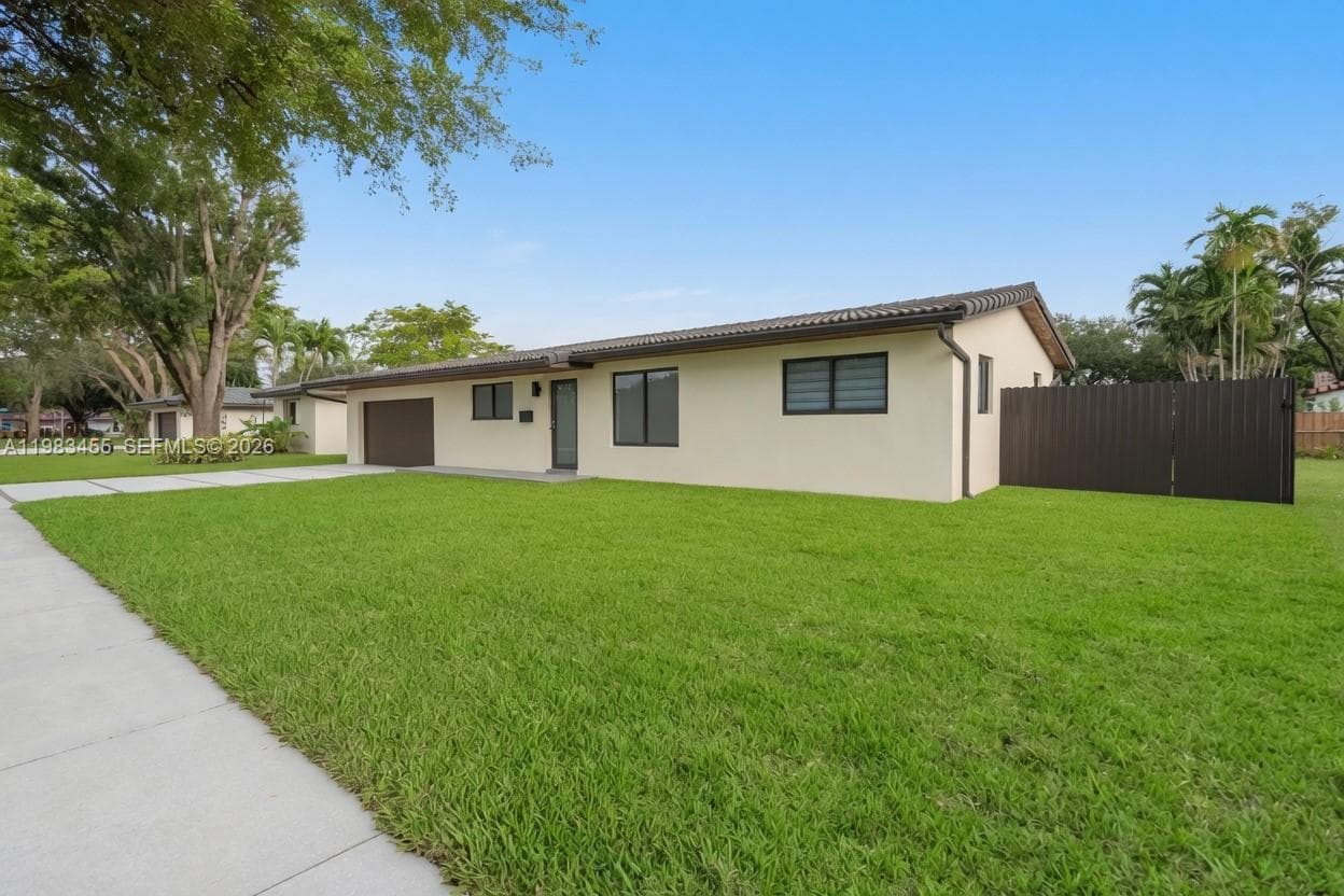 14515 Mahogany Ct, Miami Lakes FL 33014 — 3