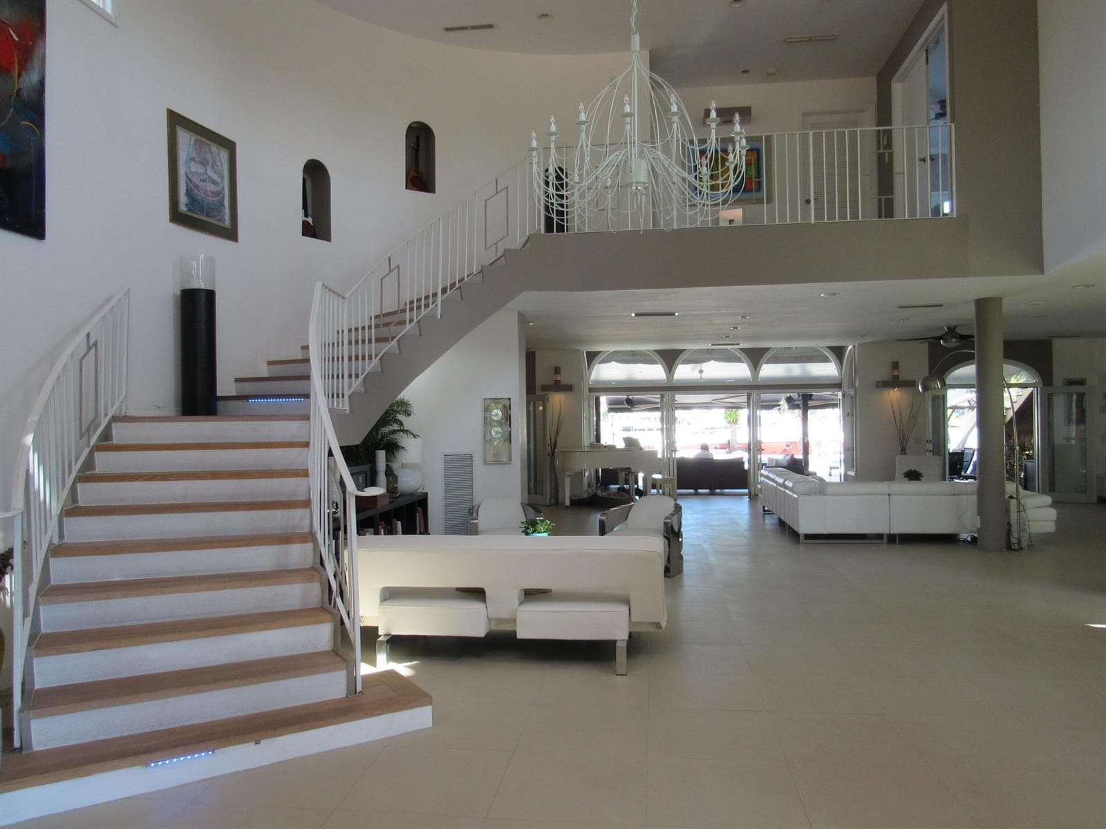 185 Palm Avenue, Miami Beach FL 33139 — 11