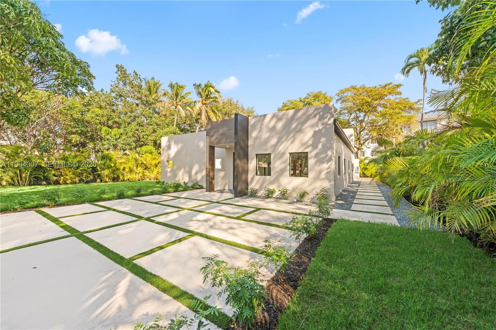 12335 Griffing Blvd, North Miami FL 33161 — 3