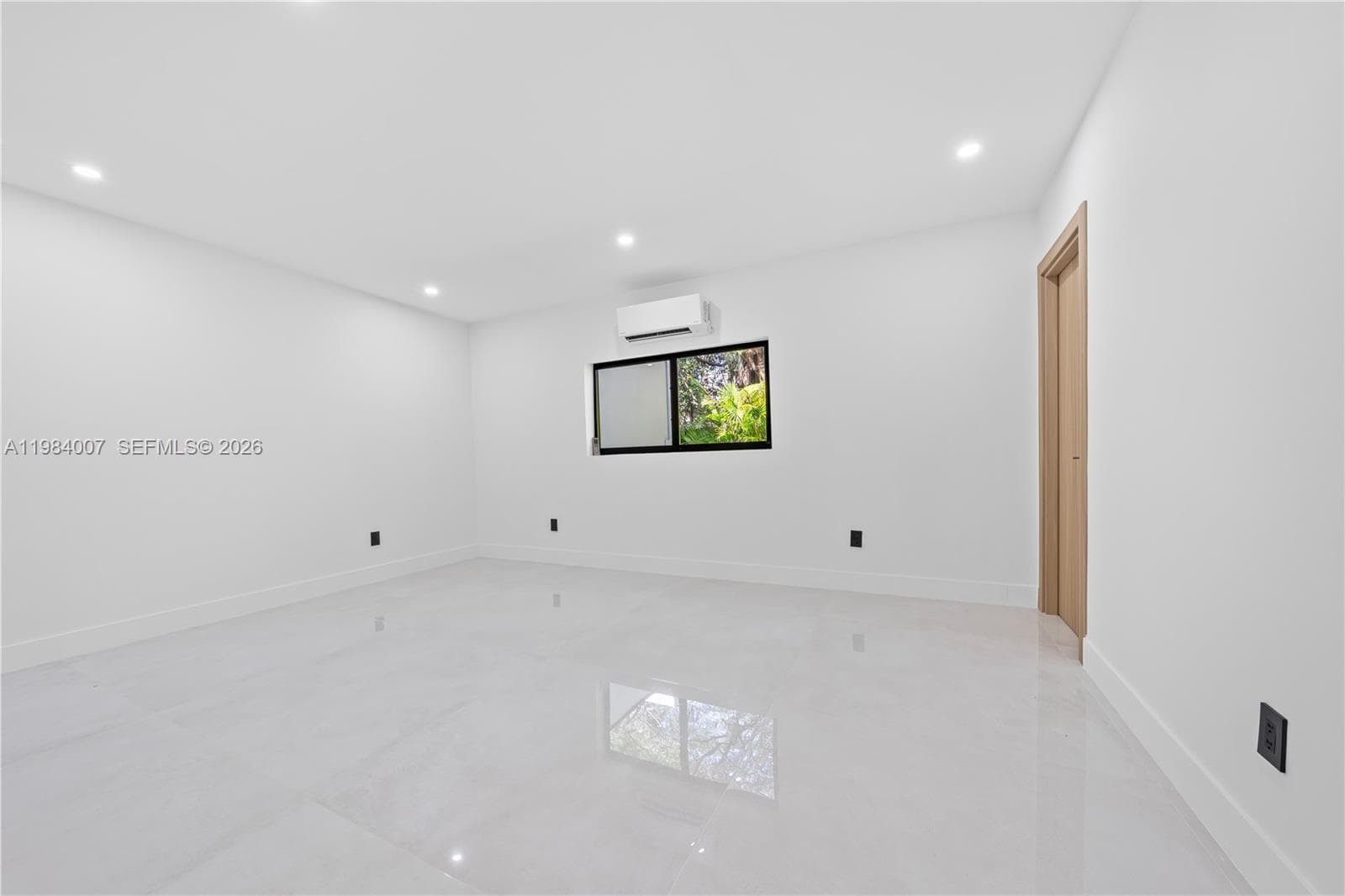 12335 Griffing Blvd, North Miami FL 33161 — 32