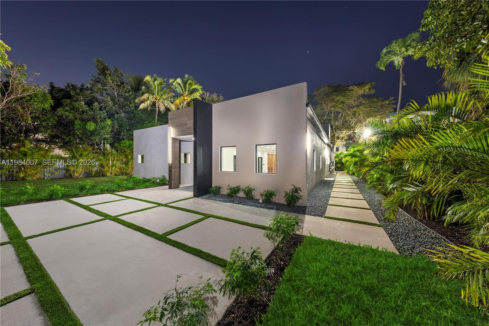 12335 Griffing Blvd, North Miami FL 33161 — 70