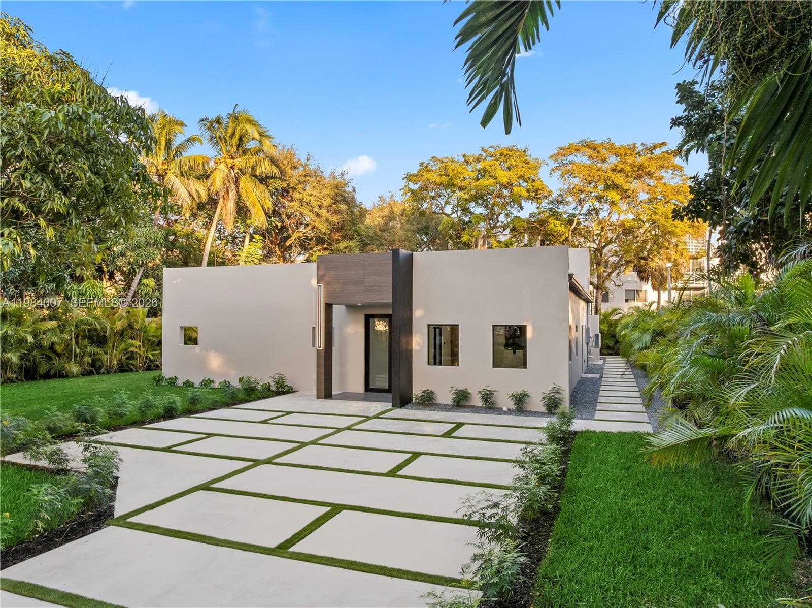 12335 Griffing Blvd, North Miami FL 33161 — 1