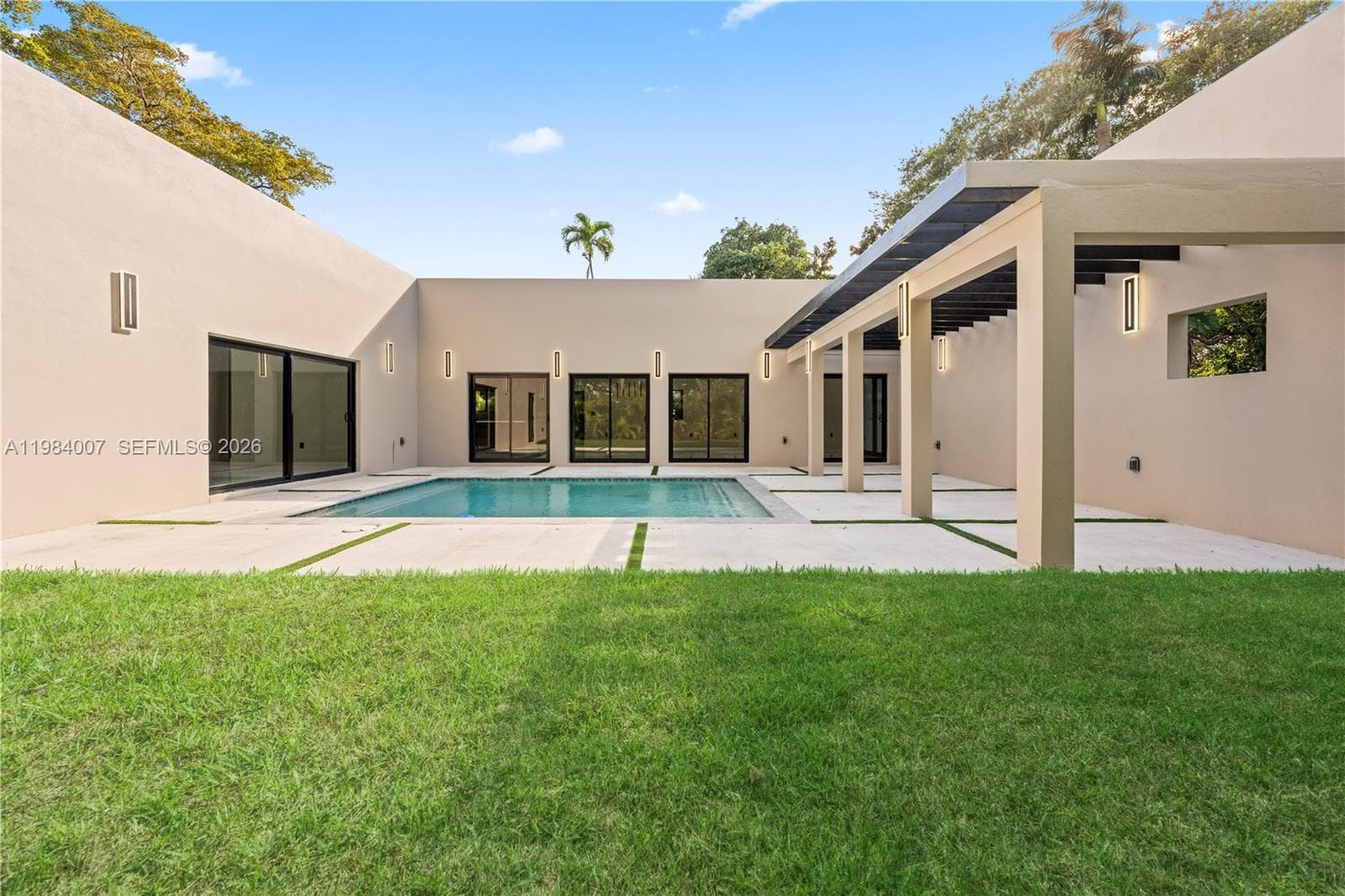 12335 Griffing Blvd, North Miami FL 33161 — 60