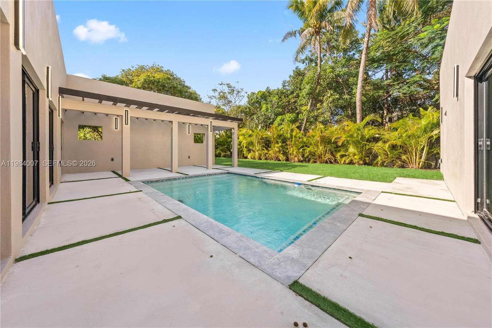 12335 Griffing Blvd, North Miami FL 33161 — 64