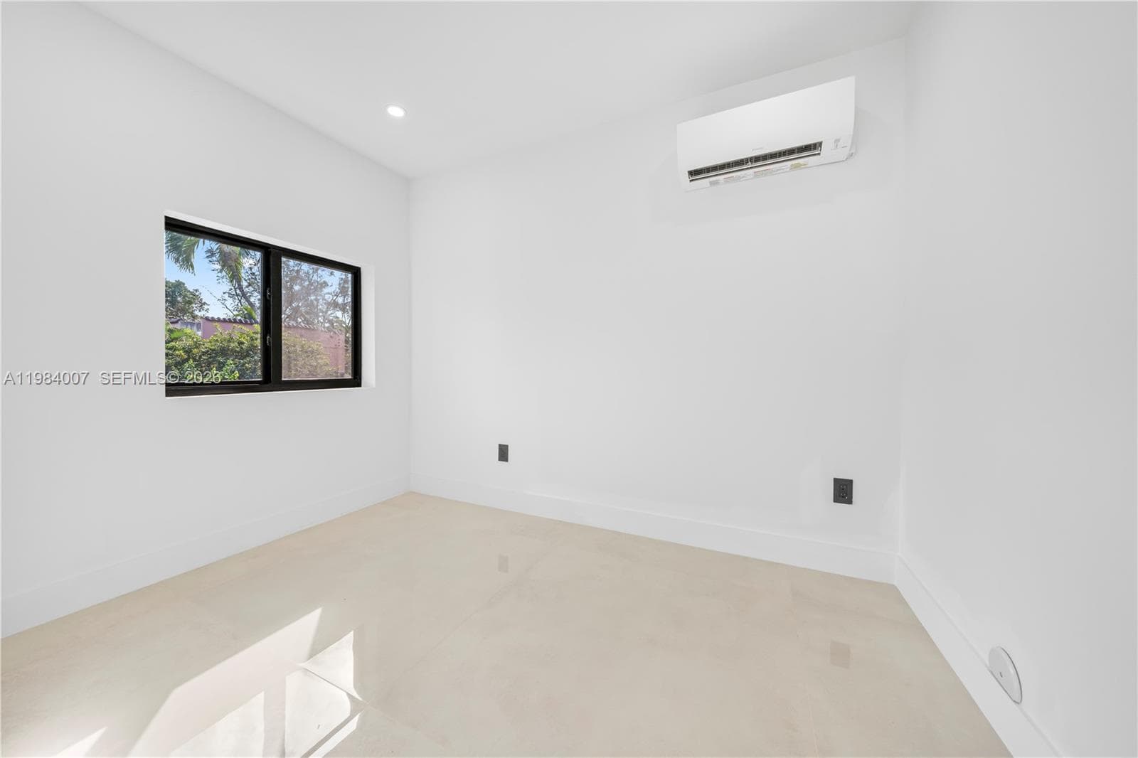 12335 Griffing Blvd, North Miami FL 33161 — 54