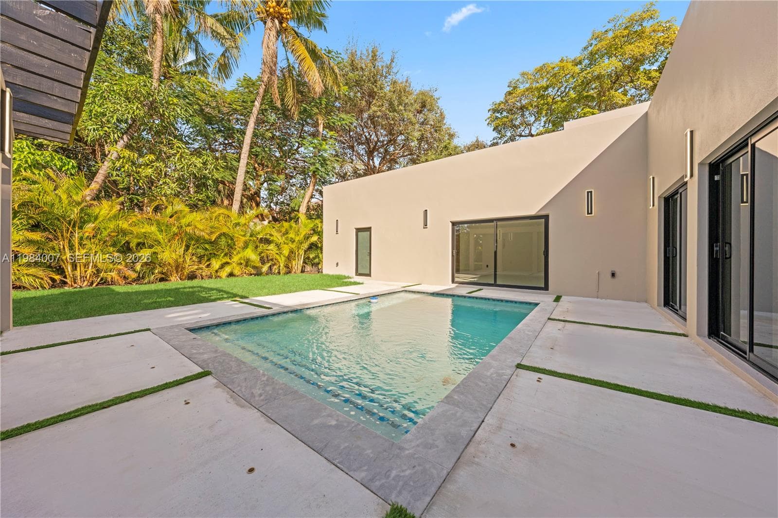 12335 Griffing Blvd, North Miami FL 33161 — 63