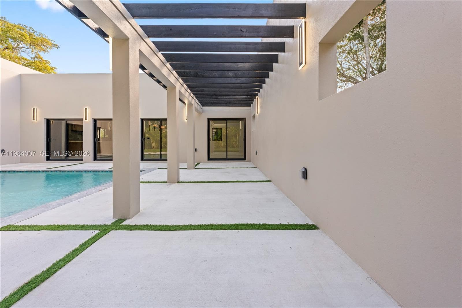 12335 Griffing Blvd, North Miami FL 33161 — 59