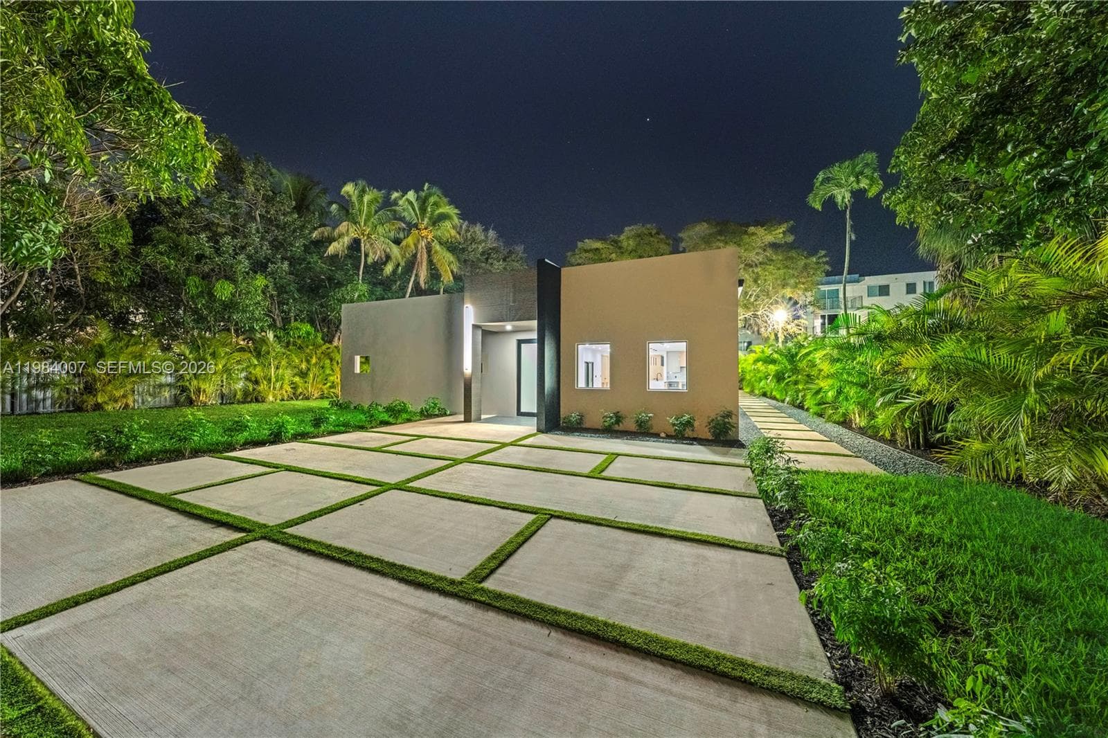 12335 Griffing Blvd, North Miami FL 33161 — 69