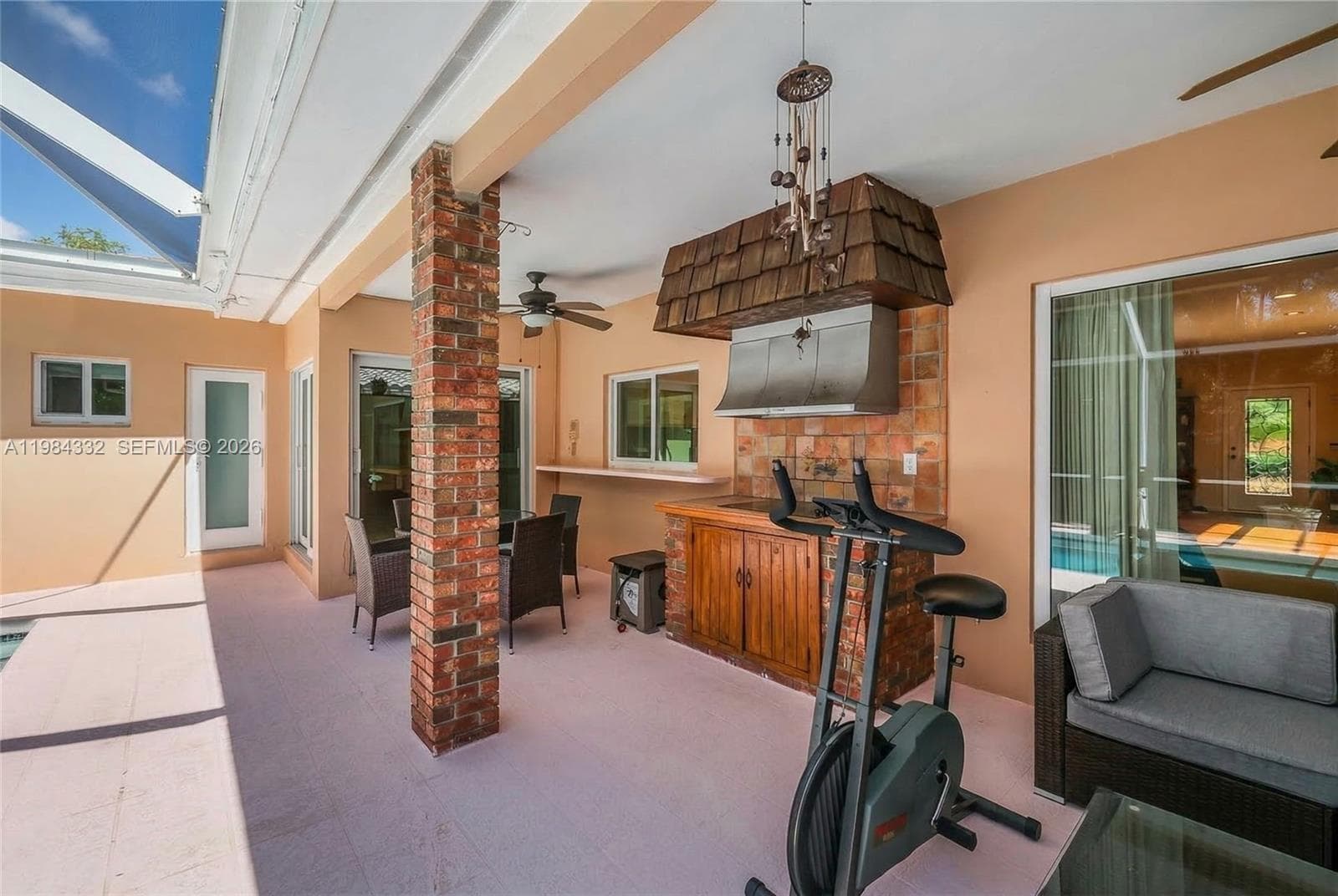 1800 Miami Springs Ave, Miami Springs FL 33166 — 27