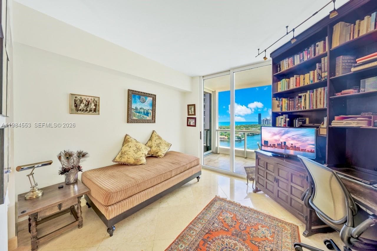 21200 Point Pl # 1901, Aventura FL 33180 — 32