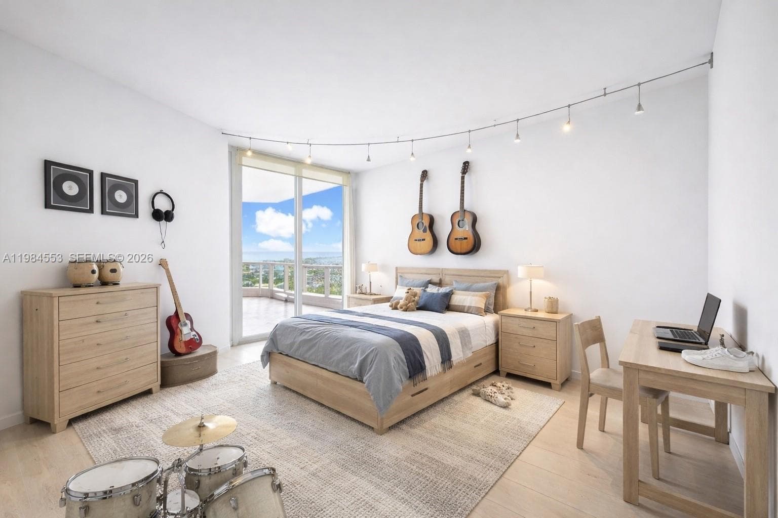 21200 Point Pl # 1901, Aventura FL 33180 — 44