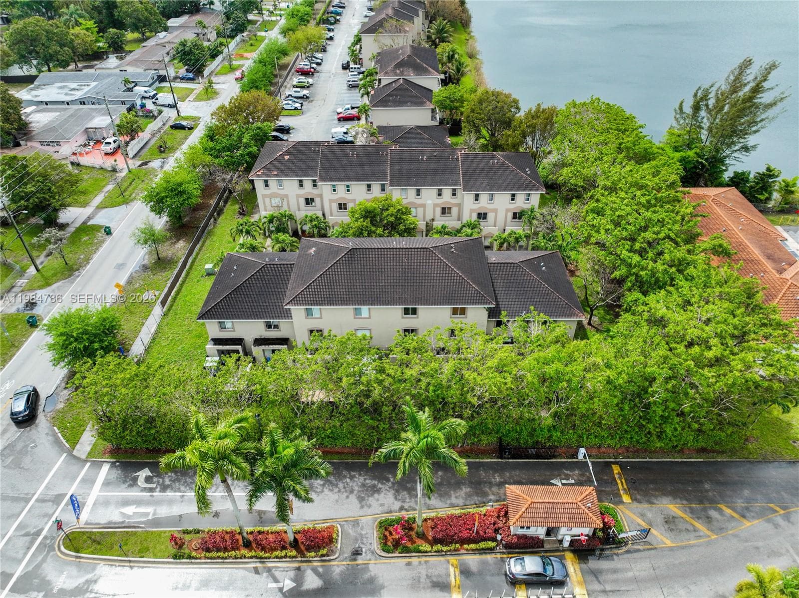 14286 NW 17th Ave, Opa-Locka FL 33054 — 72