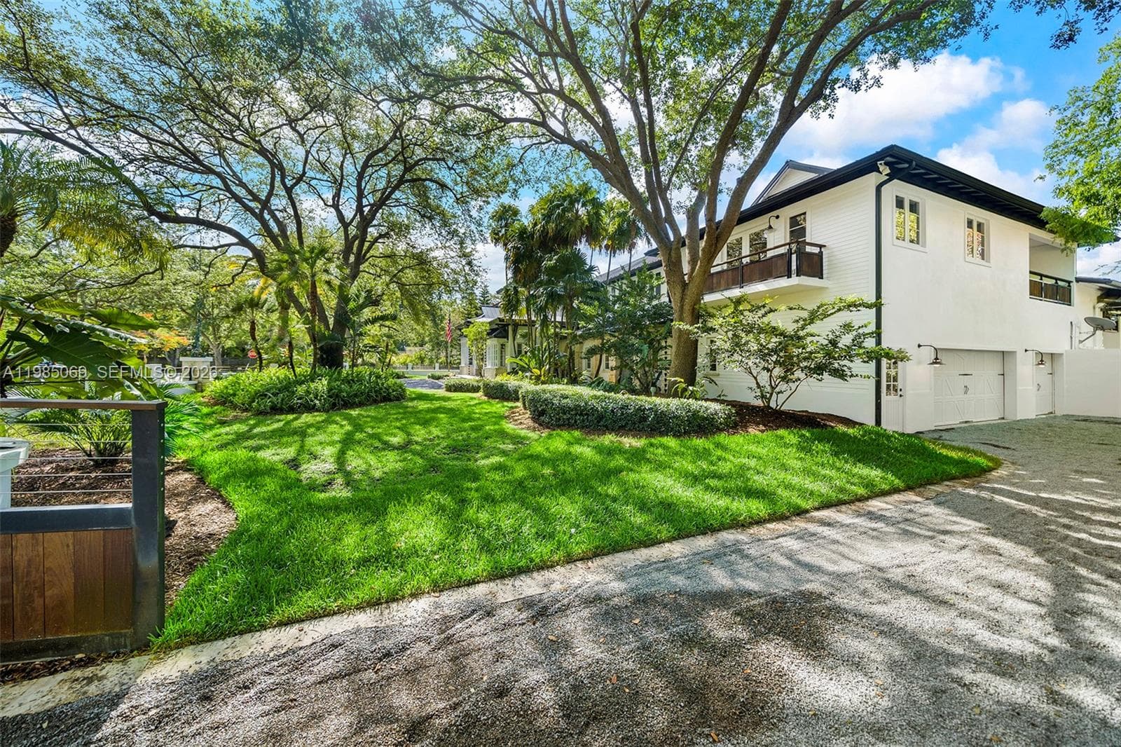 6700 SW 132nd St, Pinecrest FL 33156 — 90