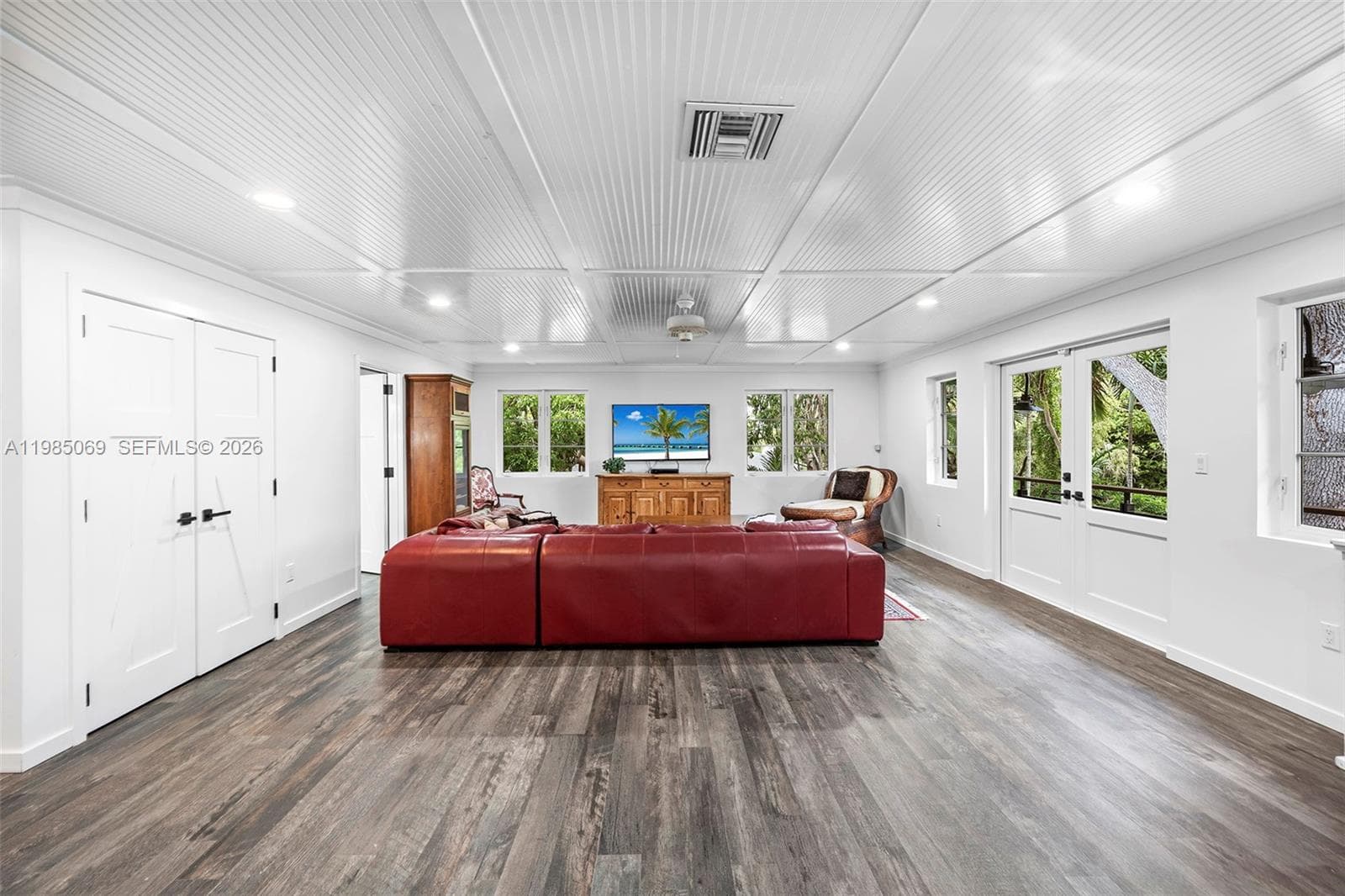 6700 SW 132nd St, Pinecrest FL 33156 — 70