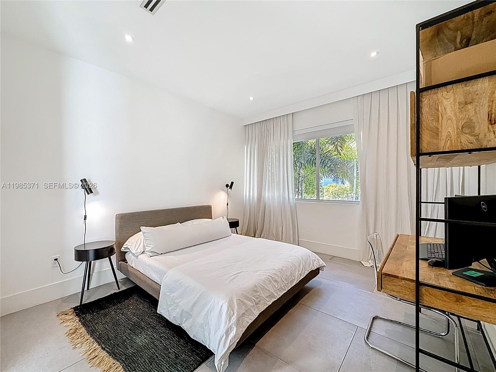 561 Warren Ln, Key Biscayne FL 33149 — 30