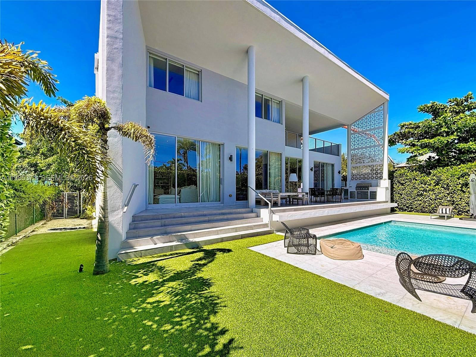 561 Warren Ln, Key Biscayne FL 33149 — 18