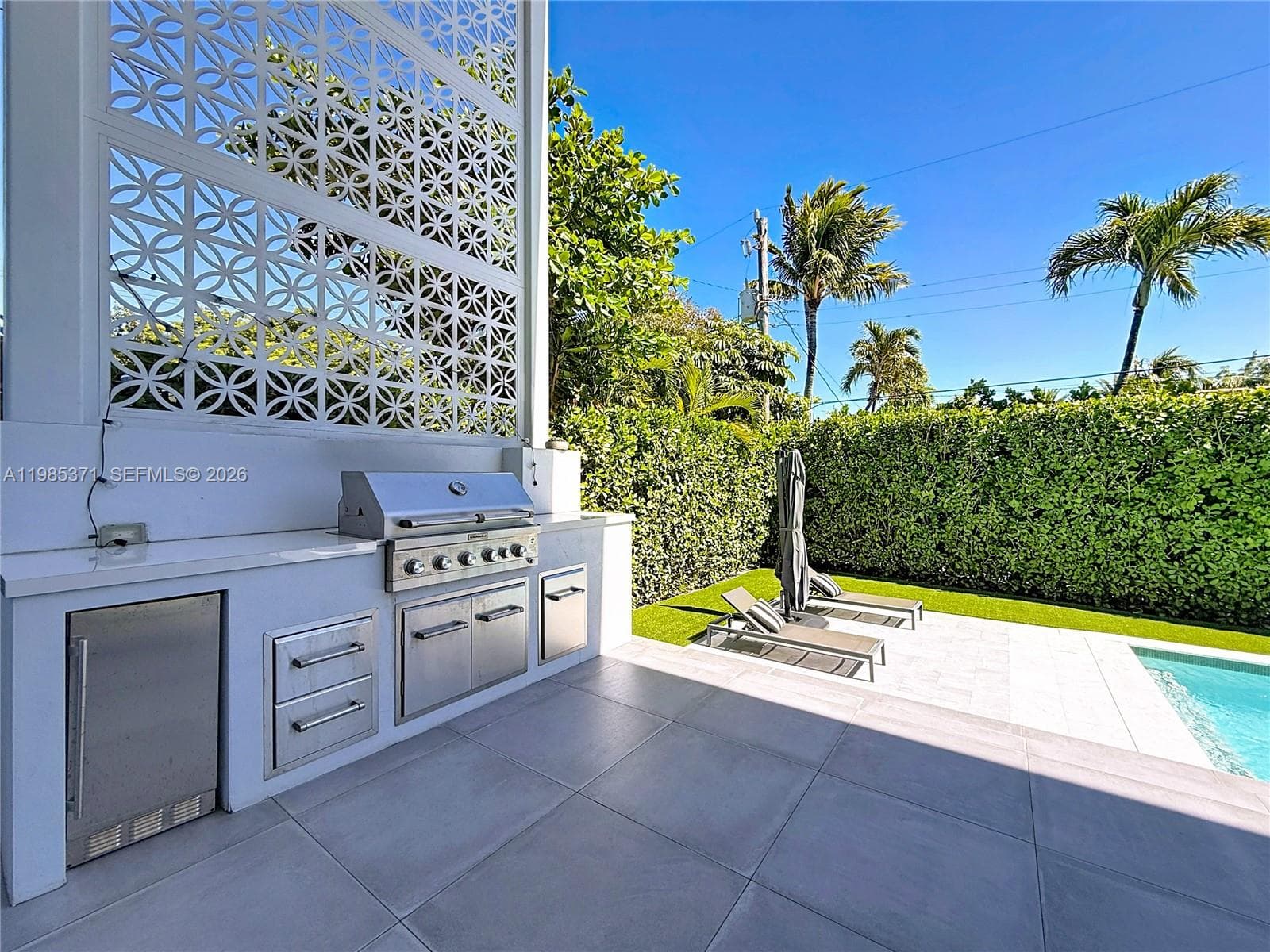561 Warren Ln, Key Biscayne FL 33149 — 19