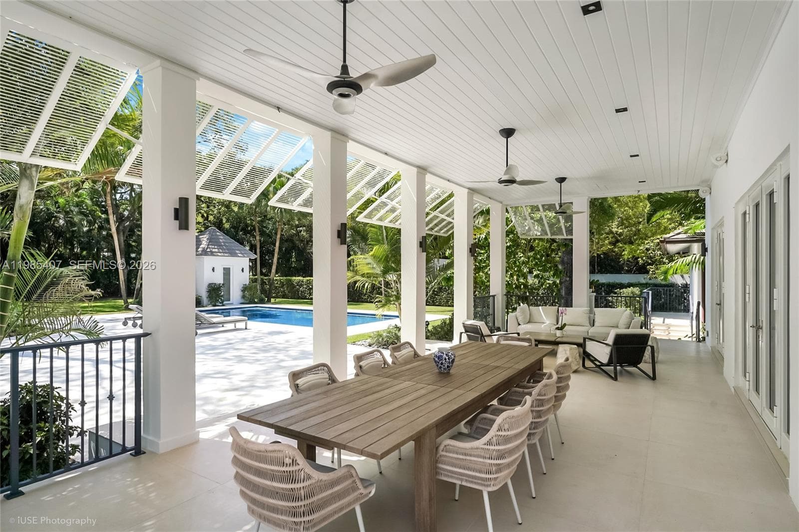 4550 Sunset Dr, Coral Gables FL 33143 — 1