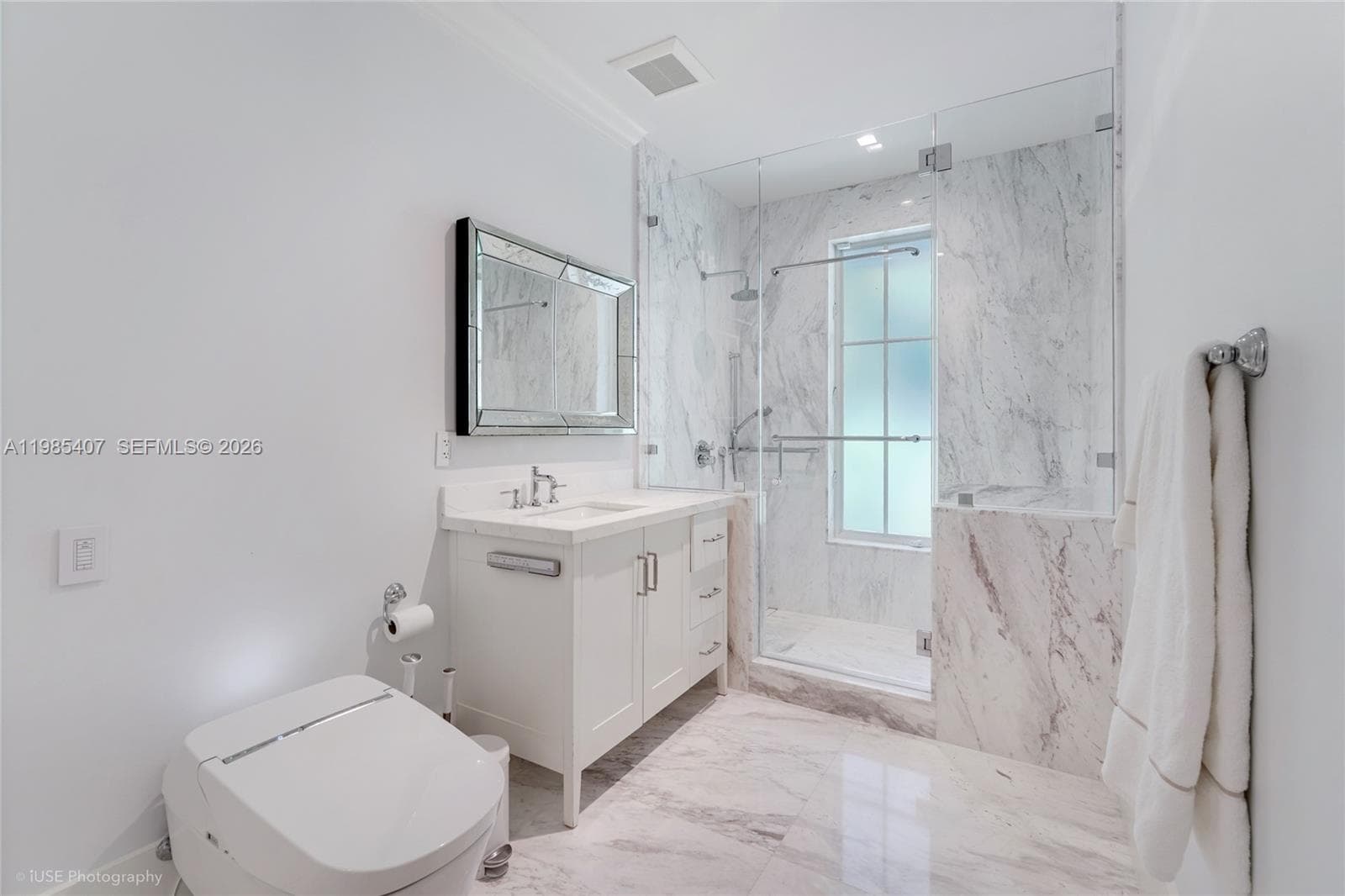 4550 Sunset Dr, Coral Gables FL 33143 — 41