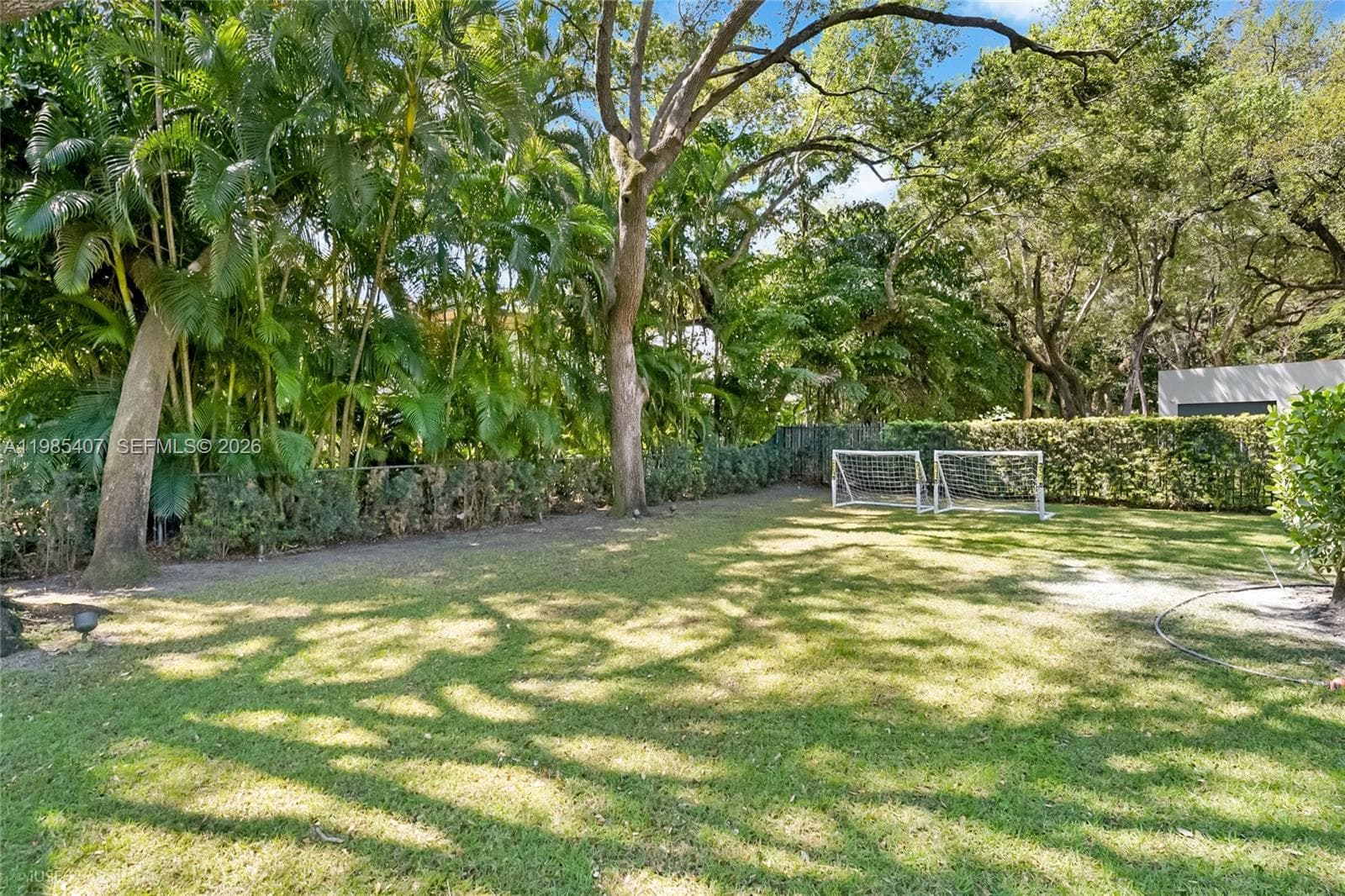 4550 Sunset Dr, Coral Gables FL 33143 — 54