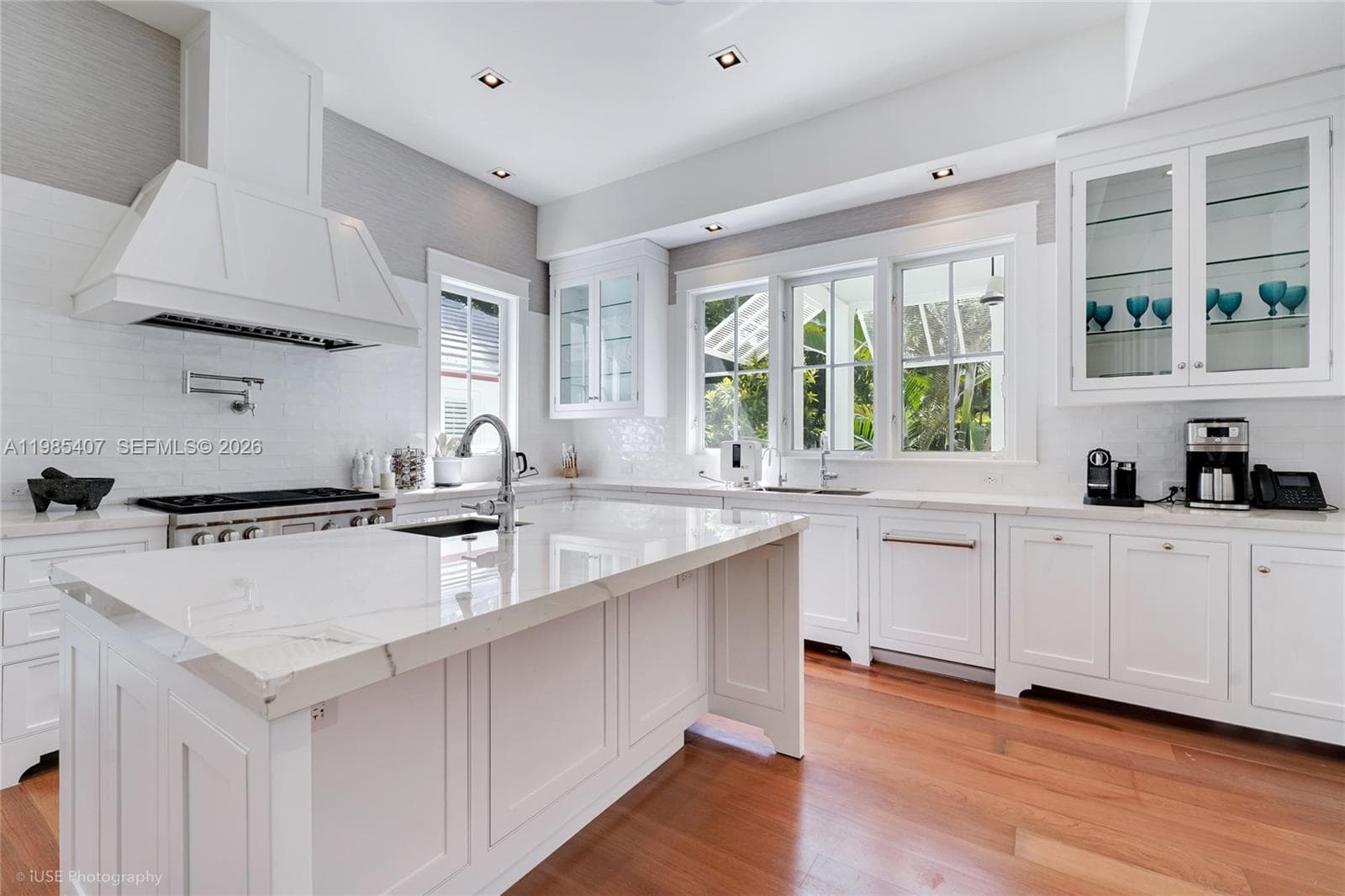 4550 Sunset Dr, Coral Gables FL 33143 — 19