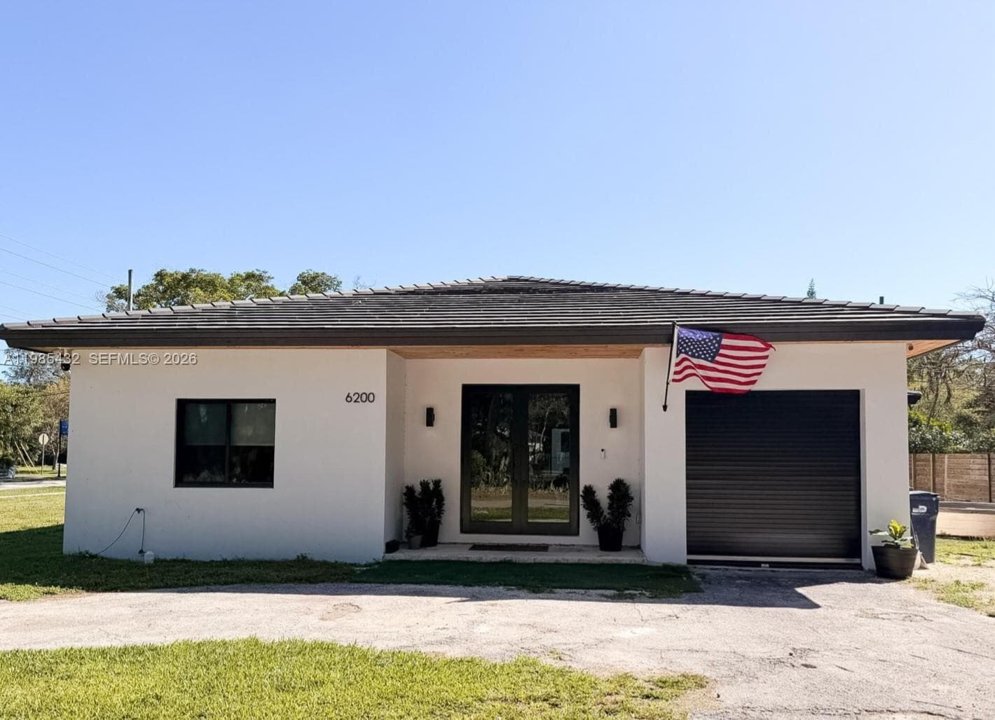 6200 SW 57th Dr, South Miami FL 33143 — 1