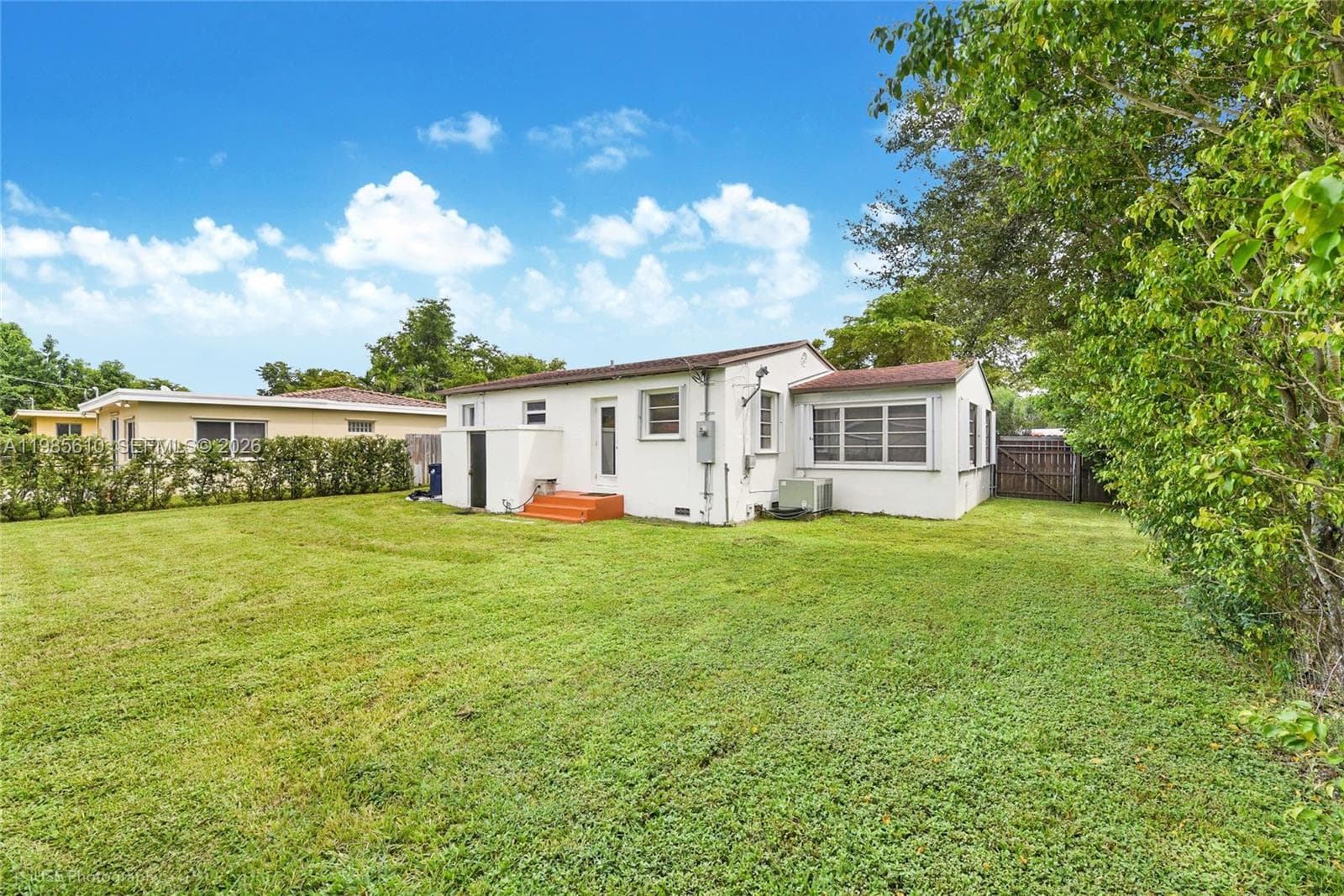 6457 SW 10th St, West Miami FL 33144 — 15