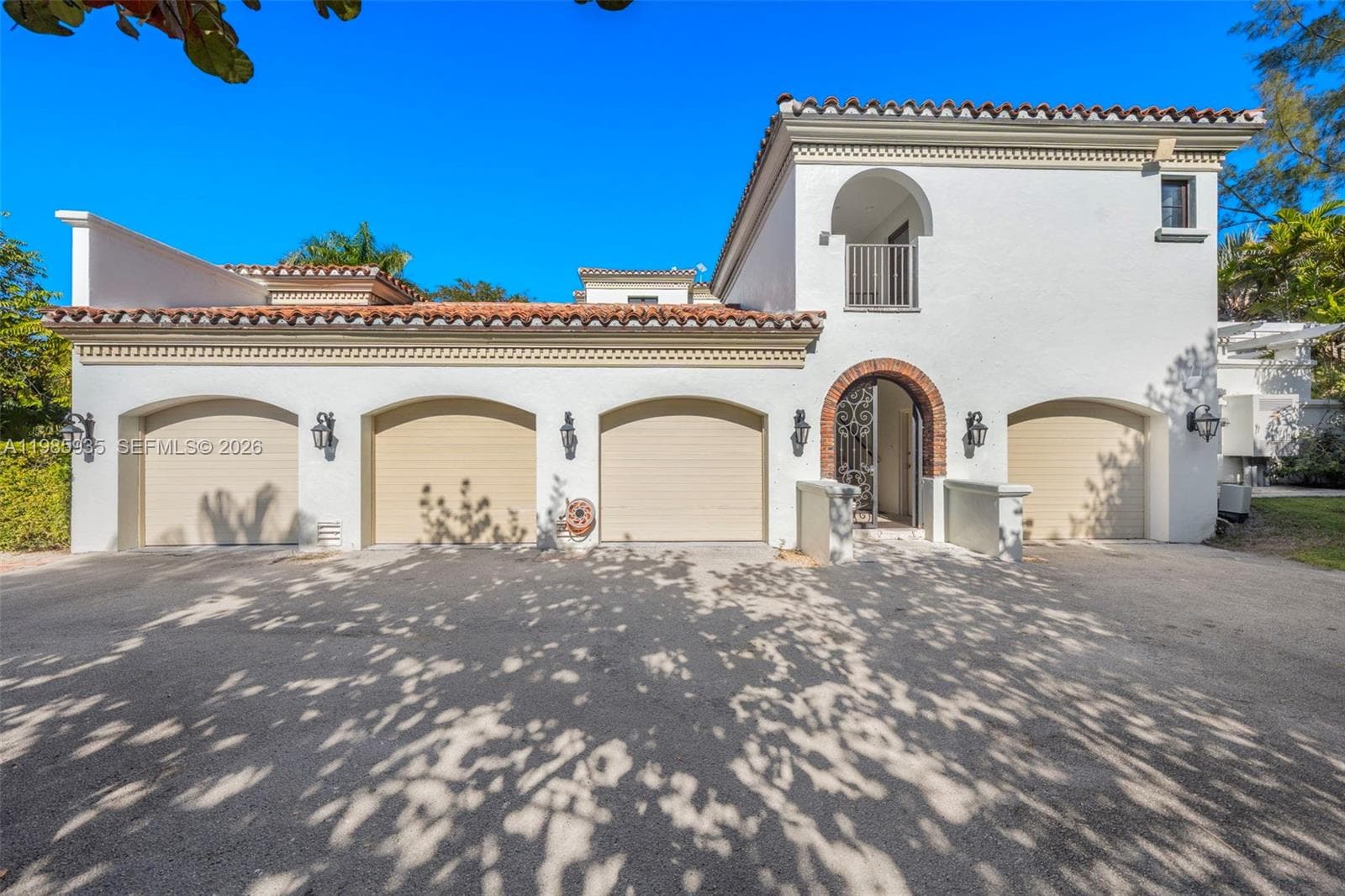 9401 Journeys End Rd, Coral Gables FL 33156 — 49