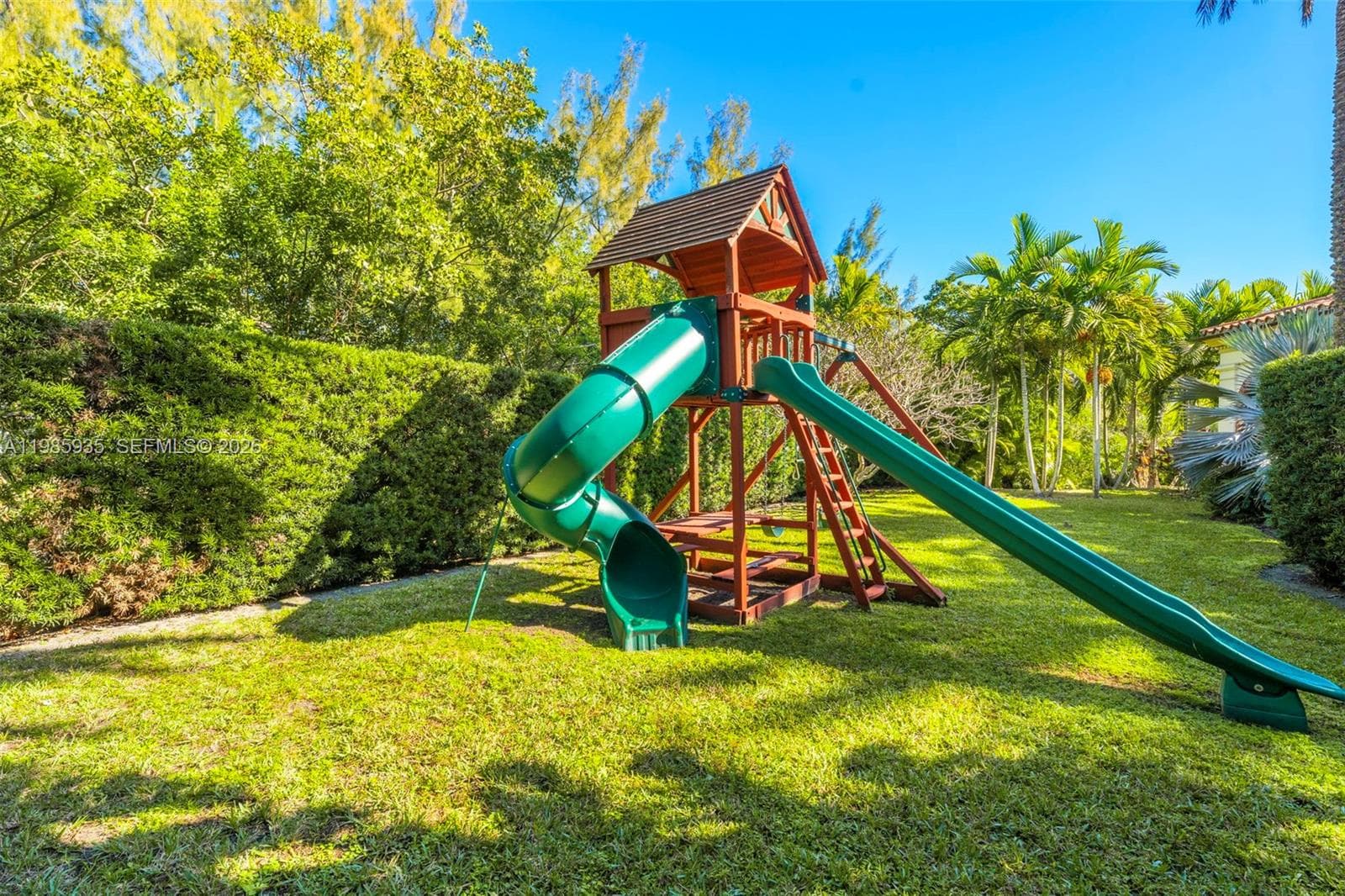 9401 Journeys End Rd, Coral Gables FL 33156 — 50