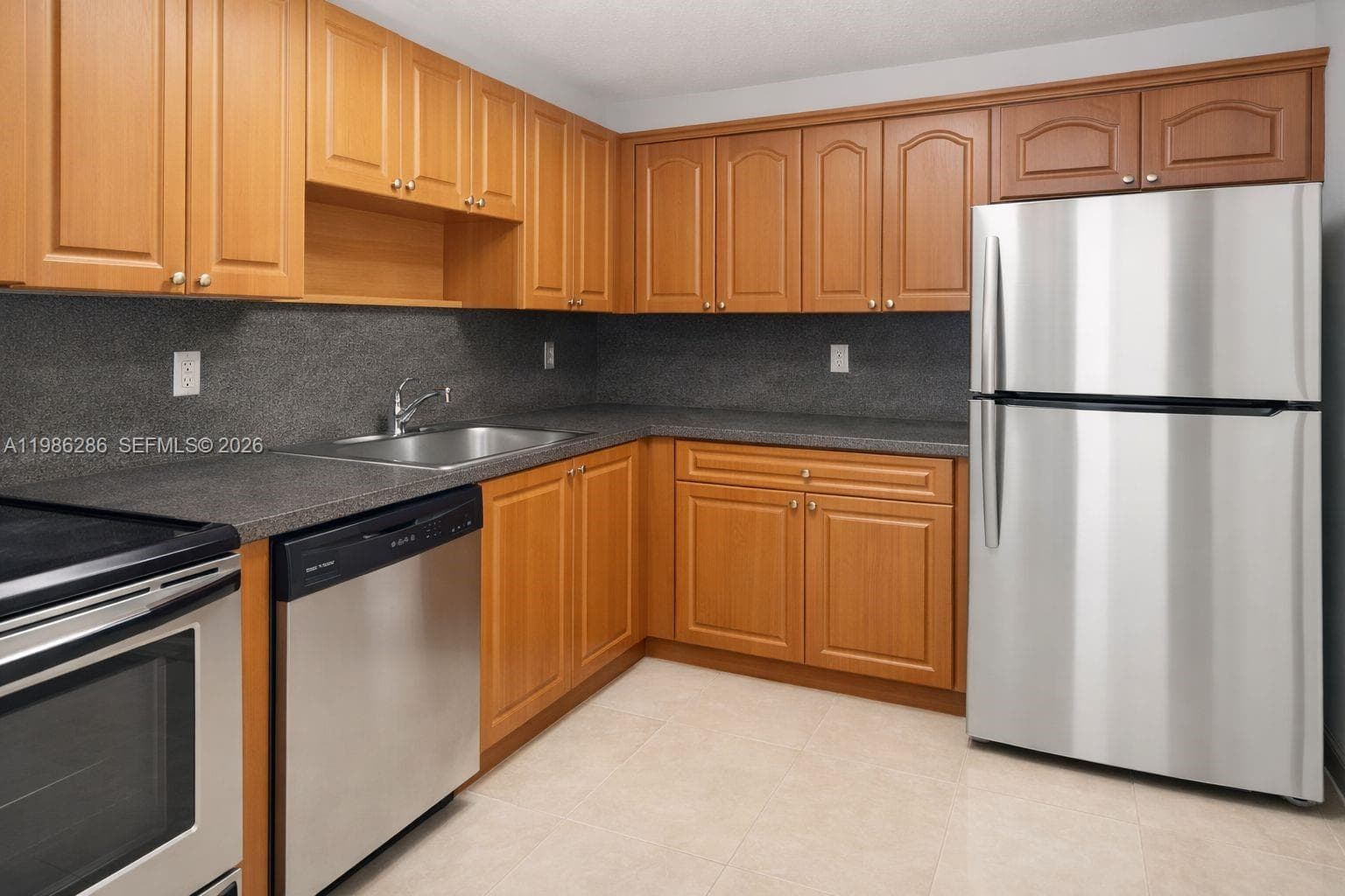 15620 SW 80th St # 304, Kendall FL 33193 — 2
