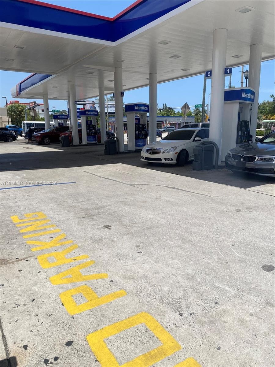 5390 NE 2nd Ave, Miami FL 33137 — 2