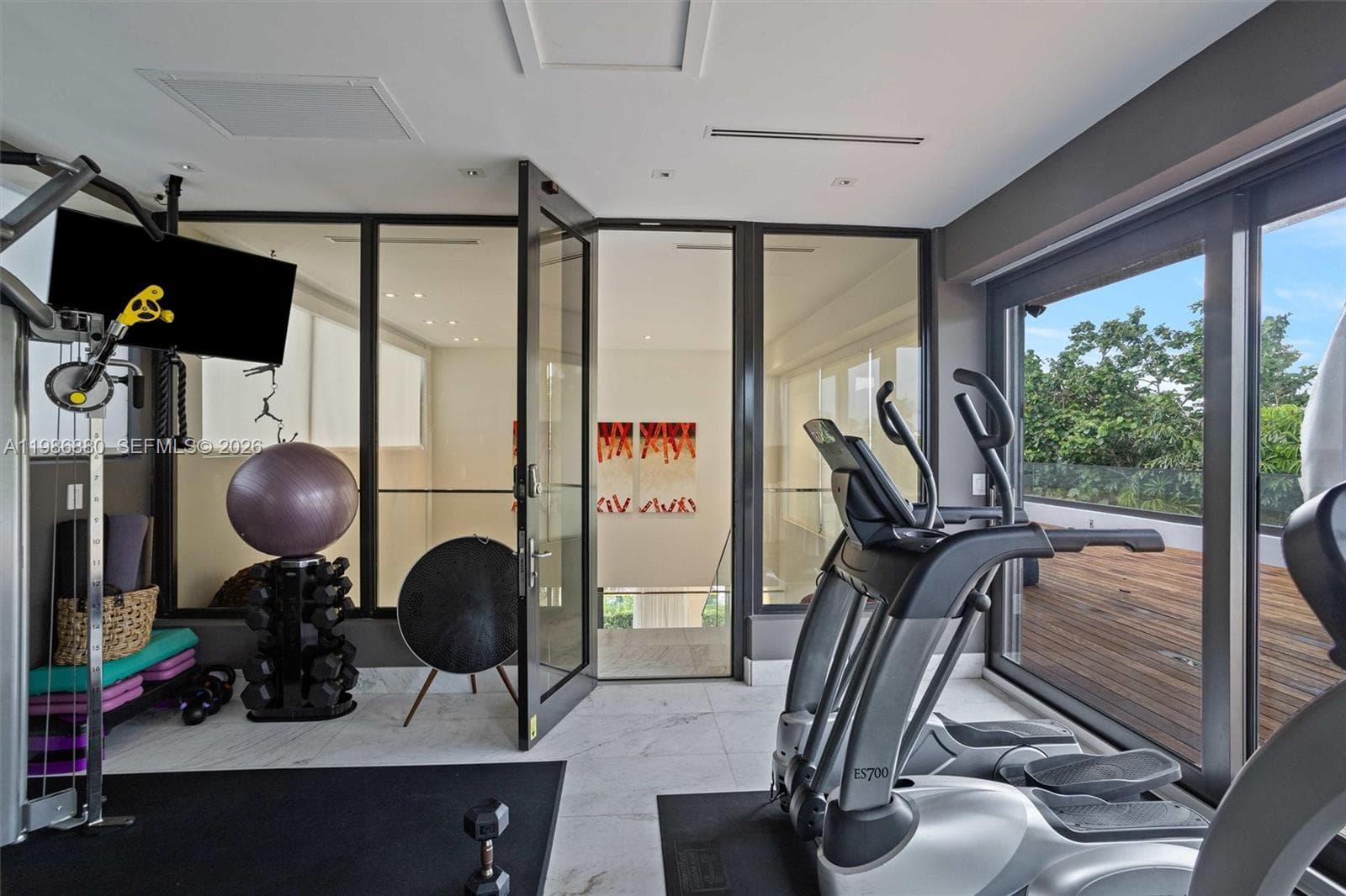 610 Harbor Cir, Key Biscayne FL 33149 — 48