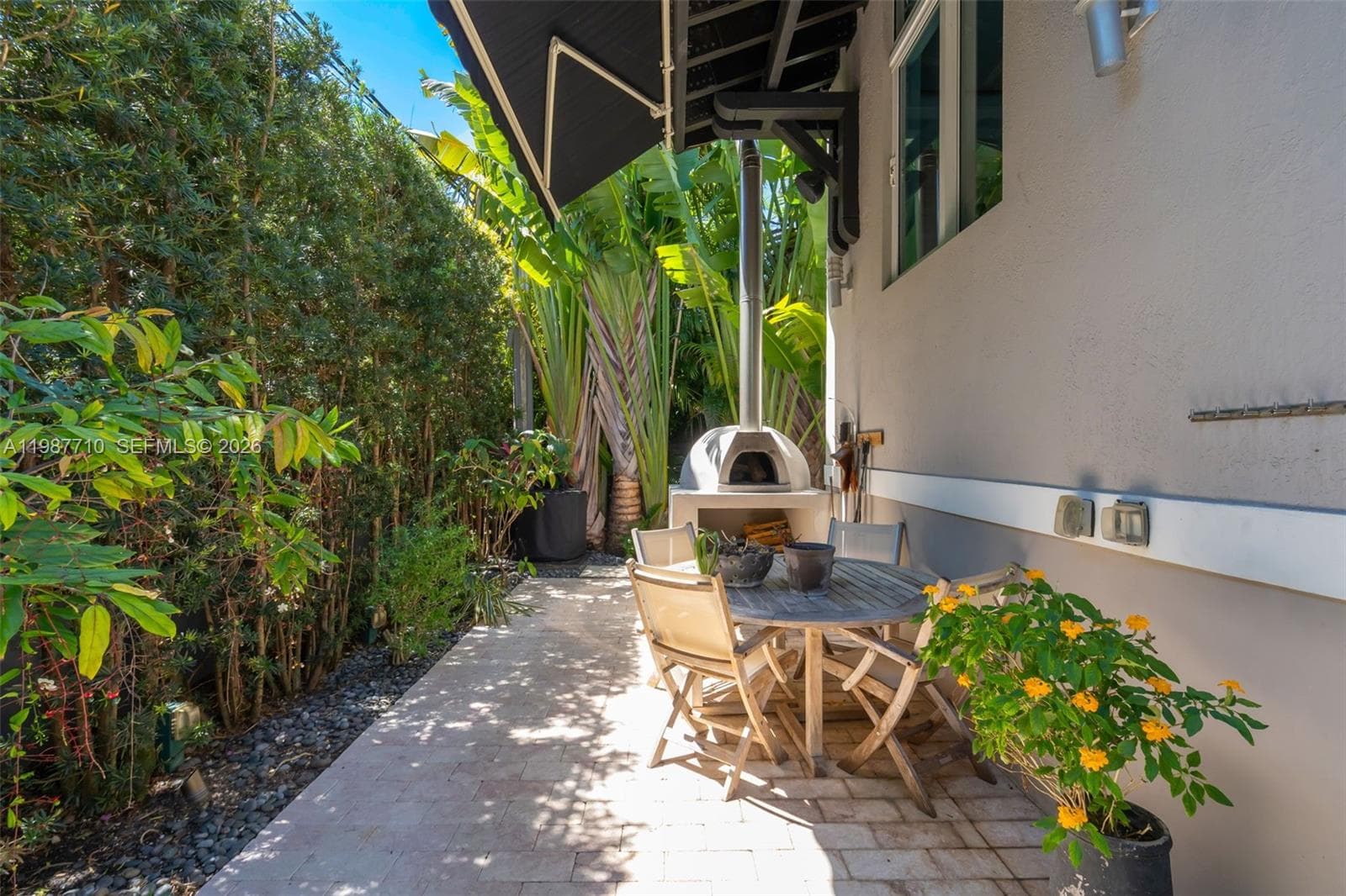 140 Hampton Ln, Key Biscayne FL 33149 — 33