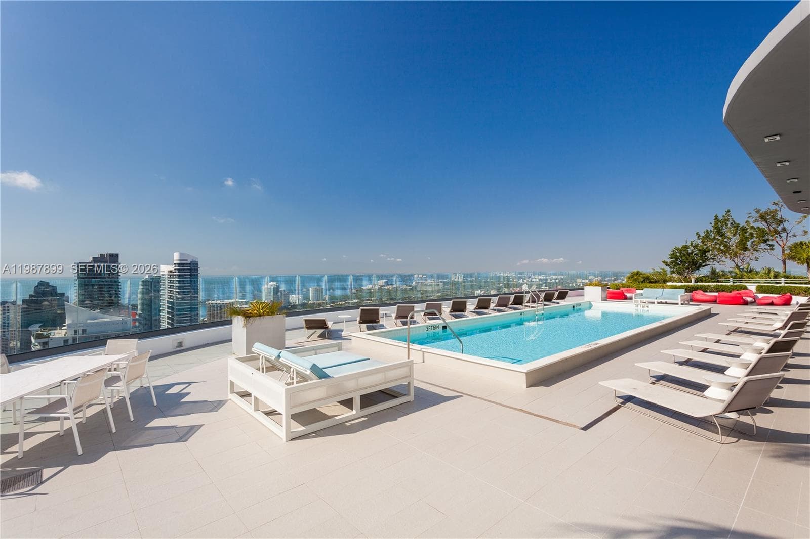 45 SW 9th St # 2009, Miami FL 33130 — 14