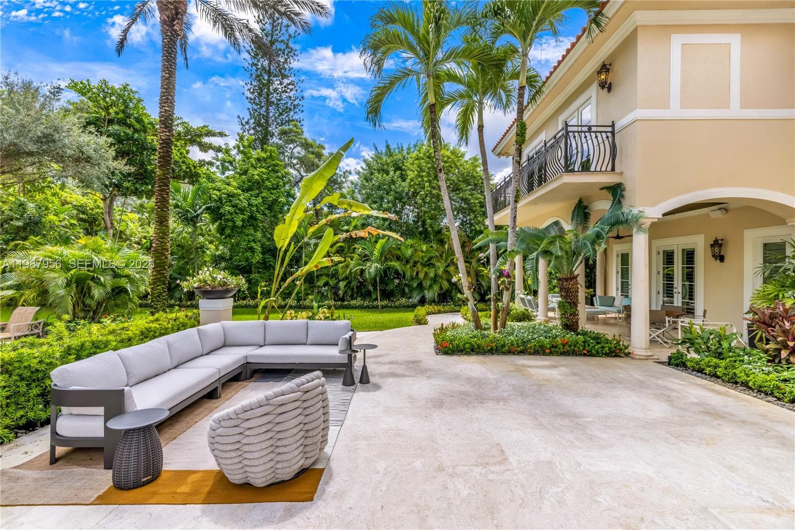 5250 Snapper Creek Rd, Coral Gables FL 33156 — 57