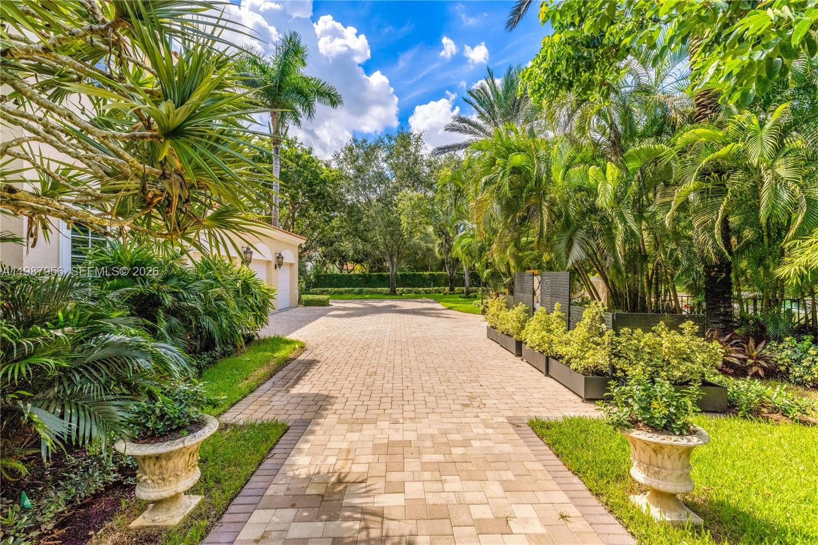 5250 Snapper Creek Rd, Coral Gables FL 33156 — 73