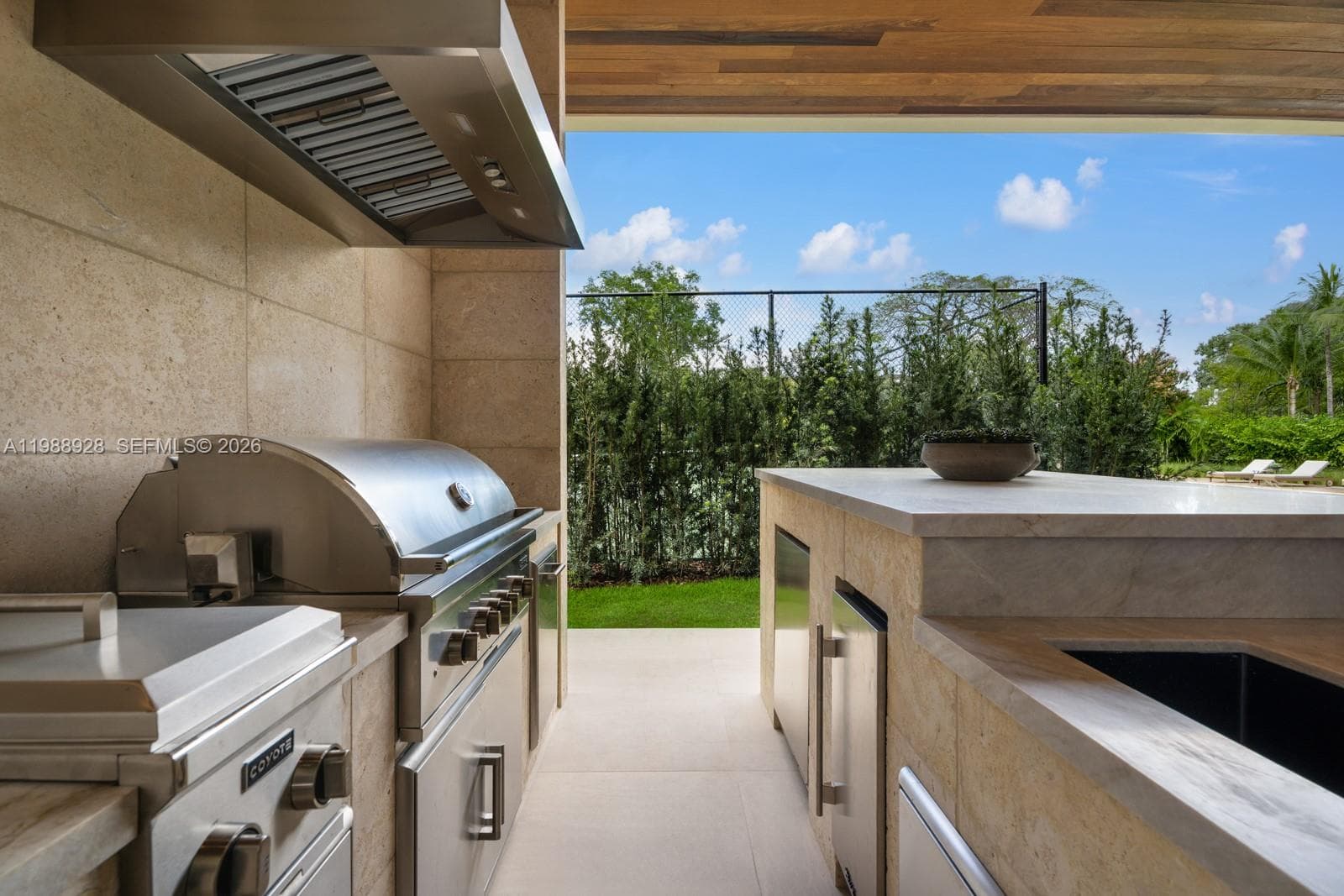 5545 SW 81st Ter, Miami FL 33143 — 71