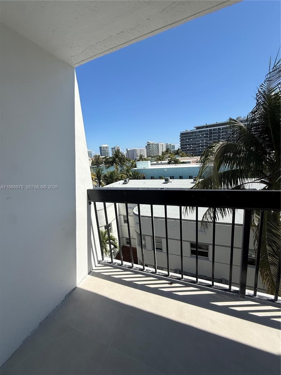 6937 Bay Dr, Miami Beach FL 33141 — 12
