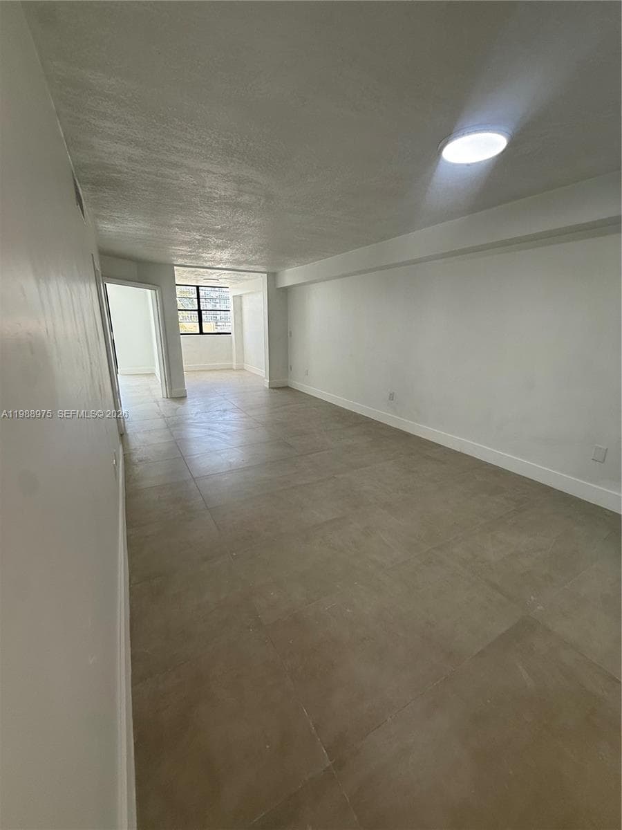6937 Bay Dr, Miami Beach FL 33141 — 7