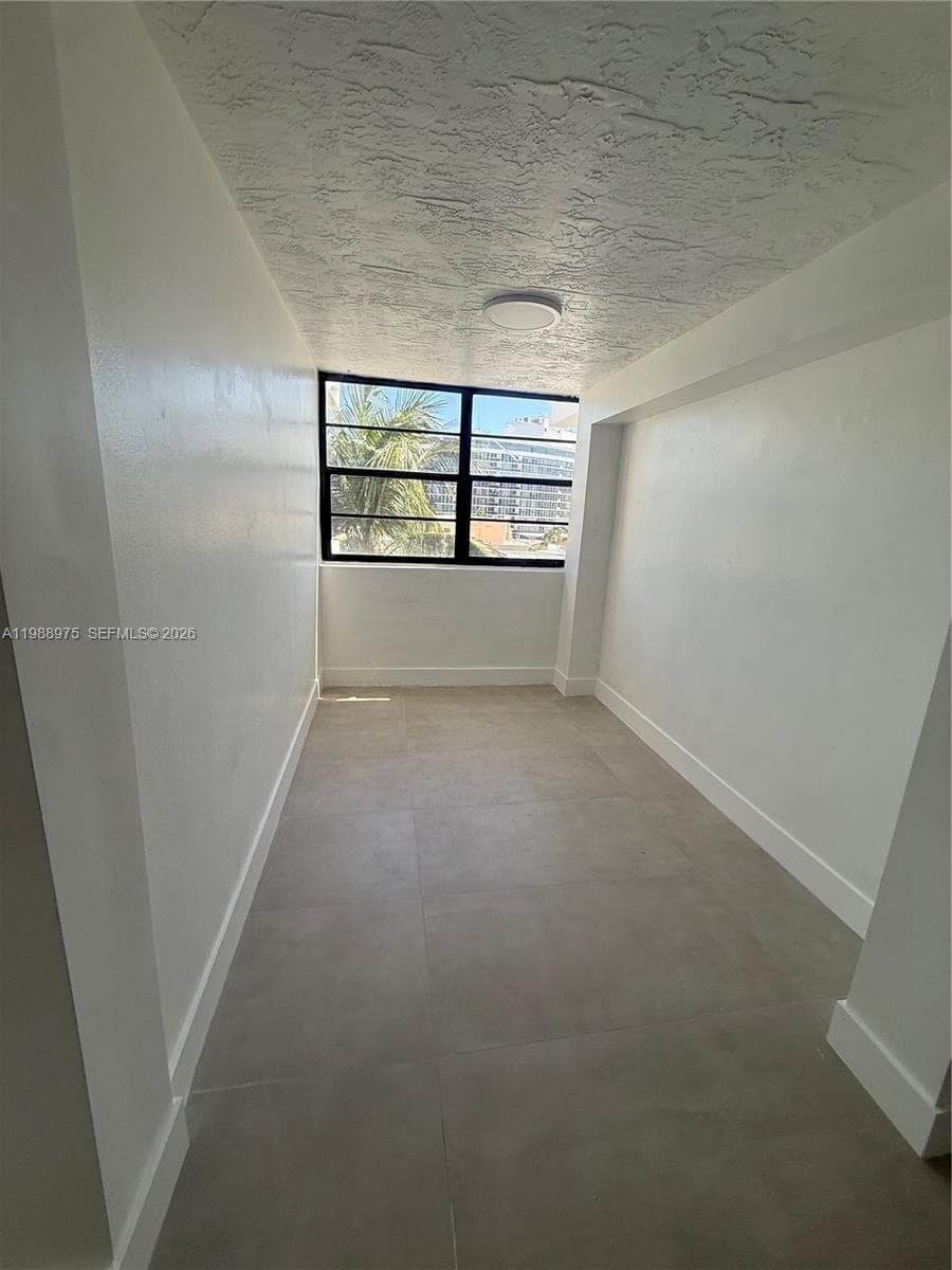 6937 Bay Dr, Miami Beach FL 33141 — 9