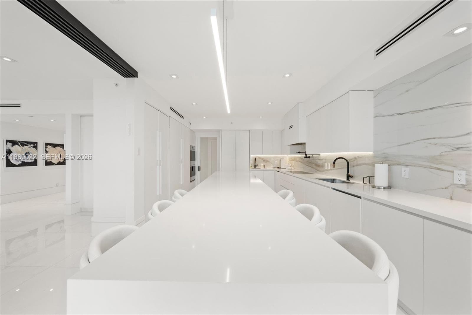 9999 Collins Ave # 11J, Bal Harbour FL 33154 — 1