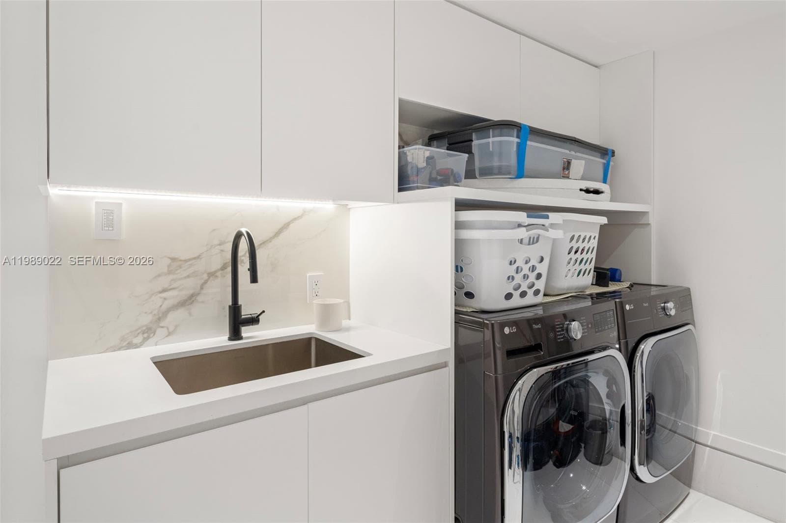 9999 Collins Ave # 11J, Bal Harbour FL 33154 — 28