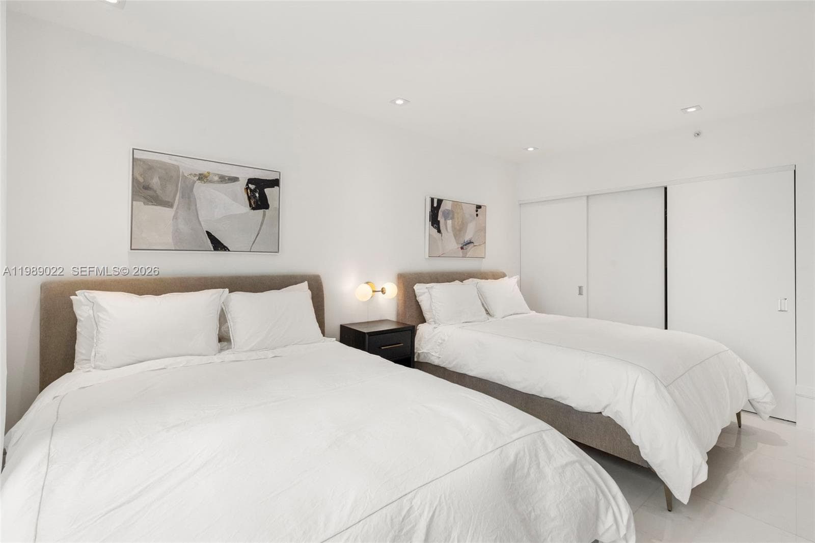 9999 Collins Ave # 11J, Bal Harbour FL 33154 — 20